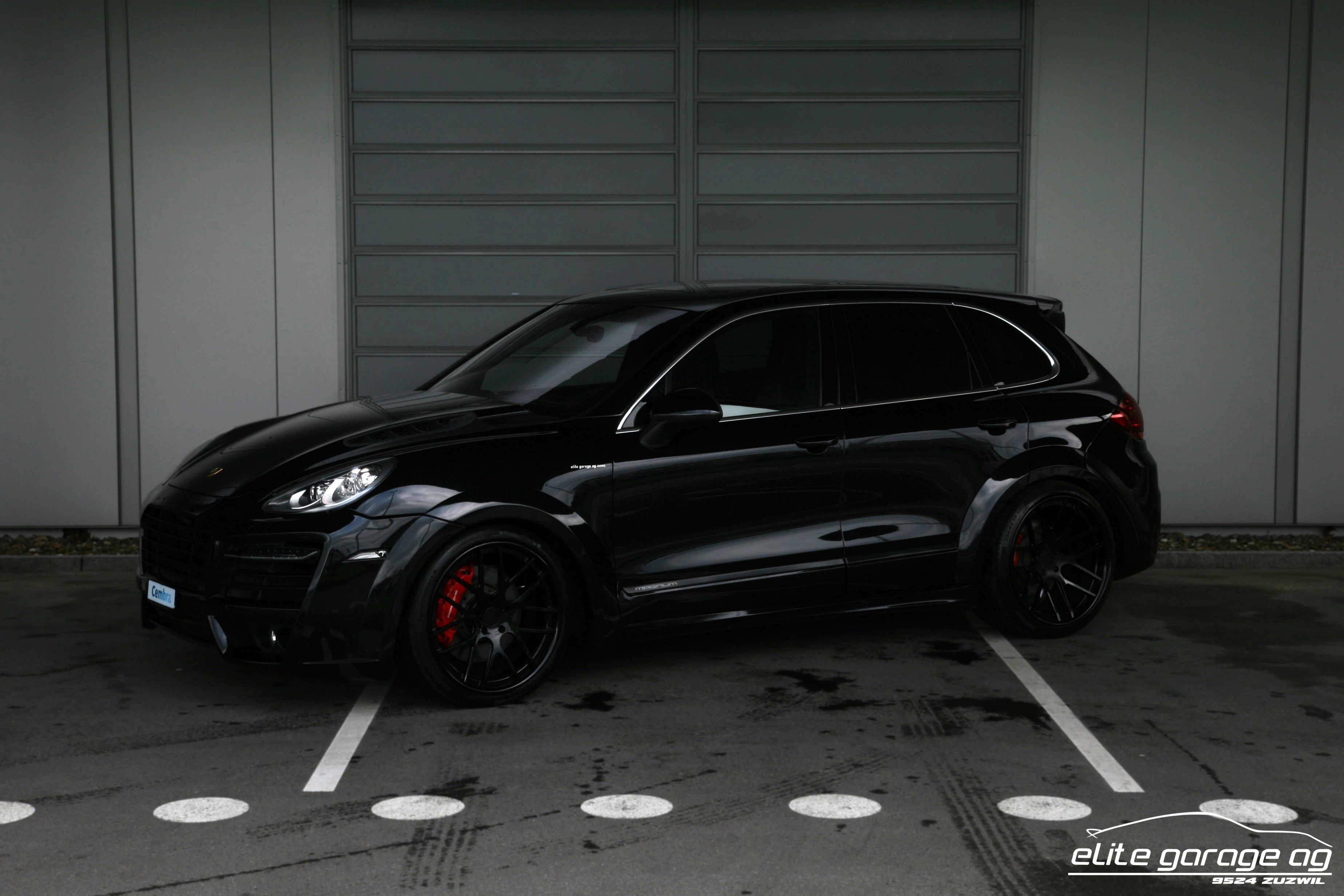 PORSCHE Cayenne Turbo