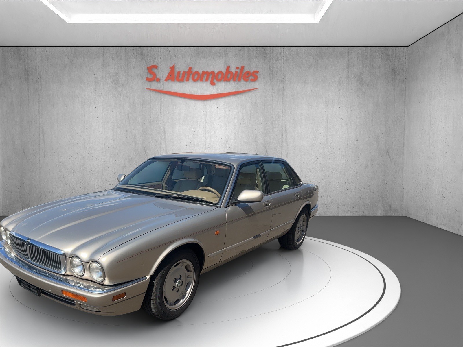 JAGUAR XJ 3.2 Executive