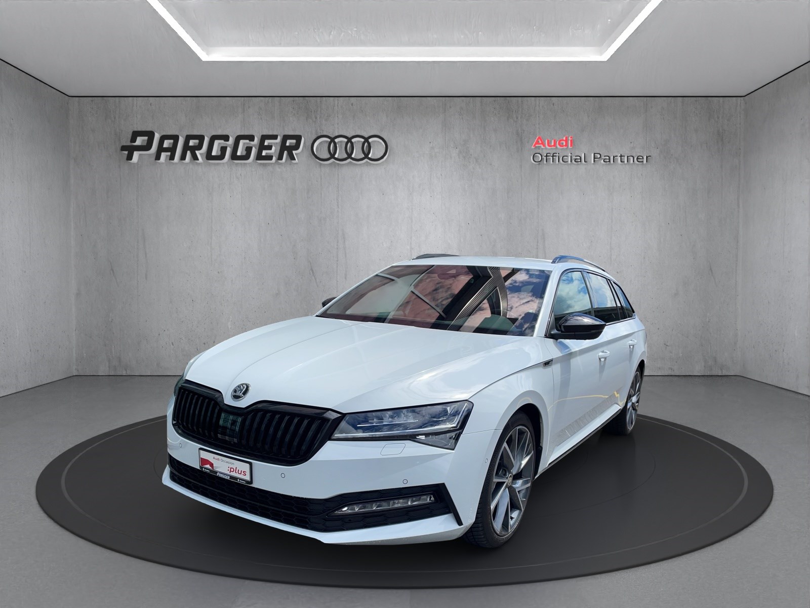 SKODA Superb Combi 2.0 TDi SportLine 4x4 DSG