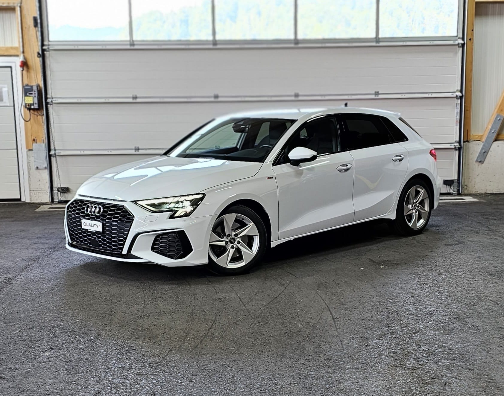 AUDI A3 Sportback 35 TFSI S line Attraction *CH FAHRZEUG*