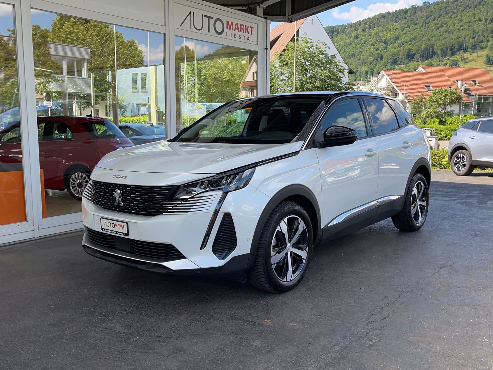 PEUGEOT 3008 1.2 PureTech Allure Pack EAT8