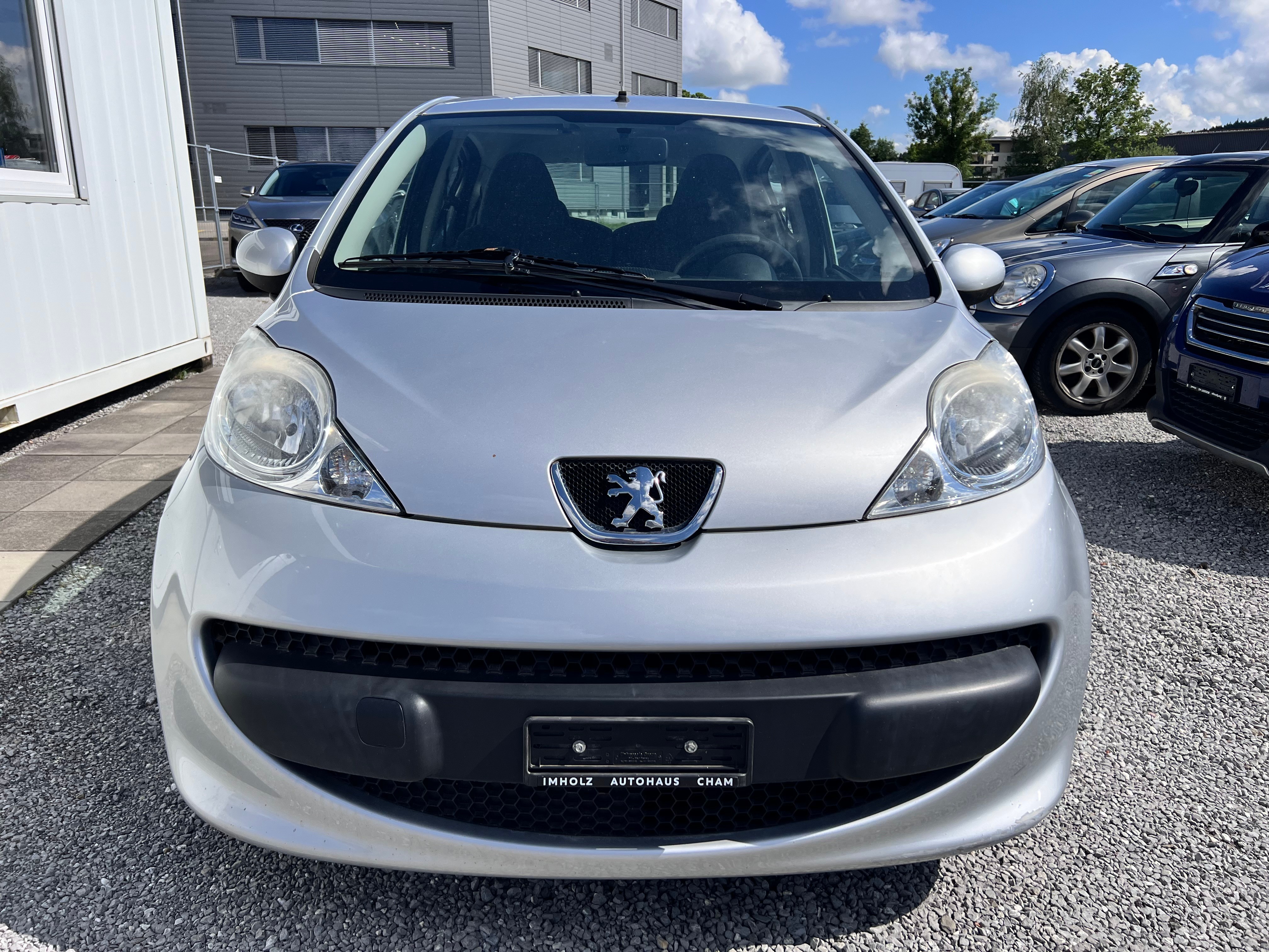 PEUGEOT 107 1.0 Trendy