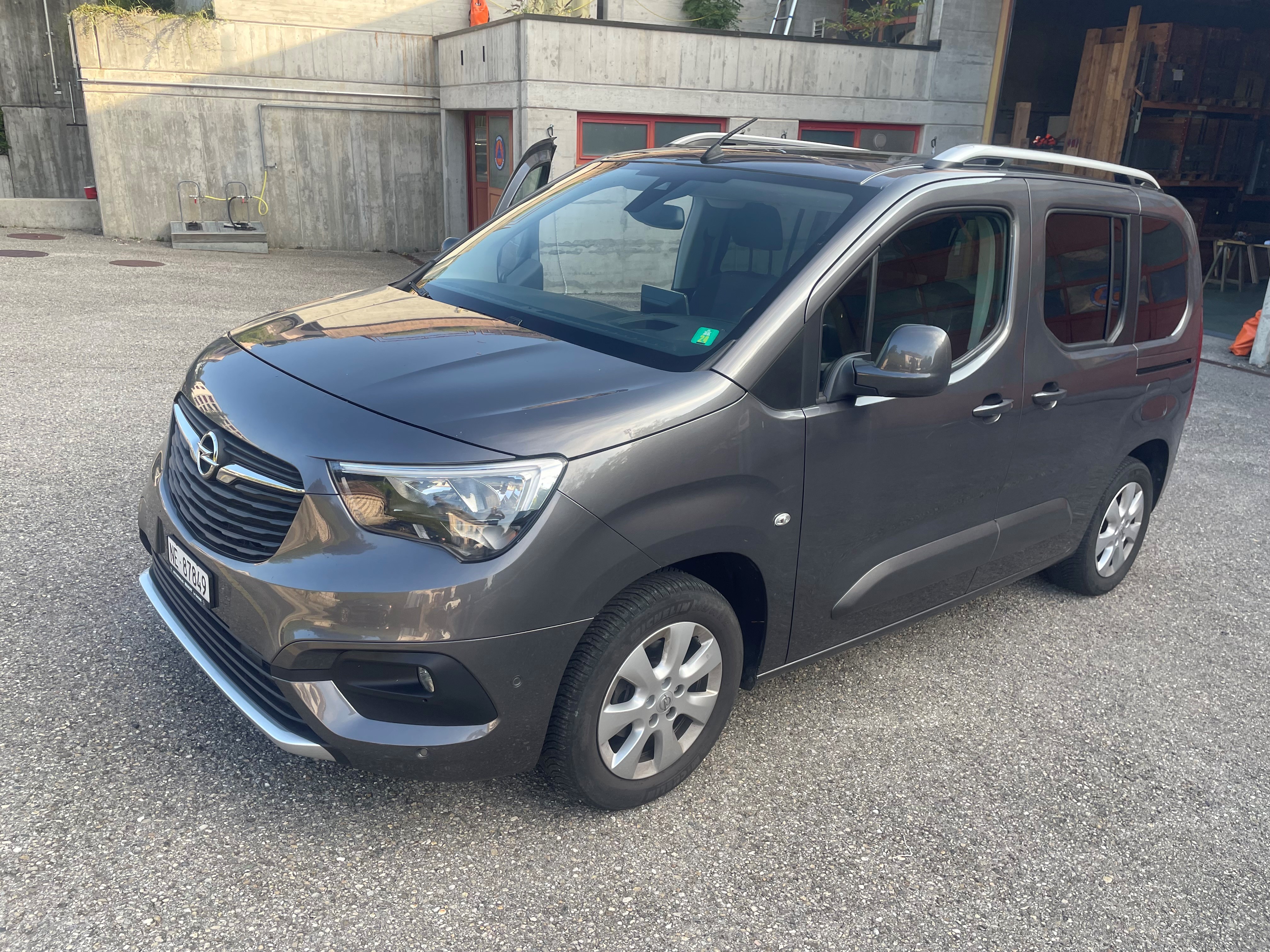 OPEL Combo Life 1.2 Essentia