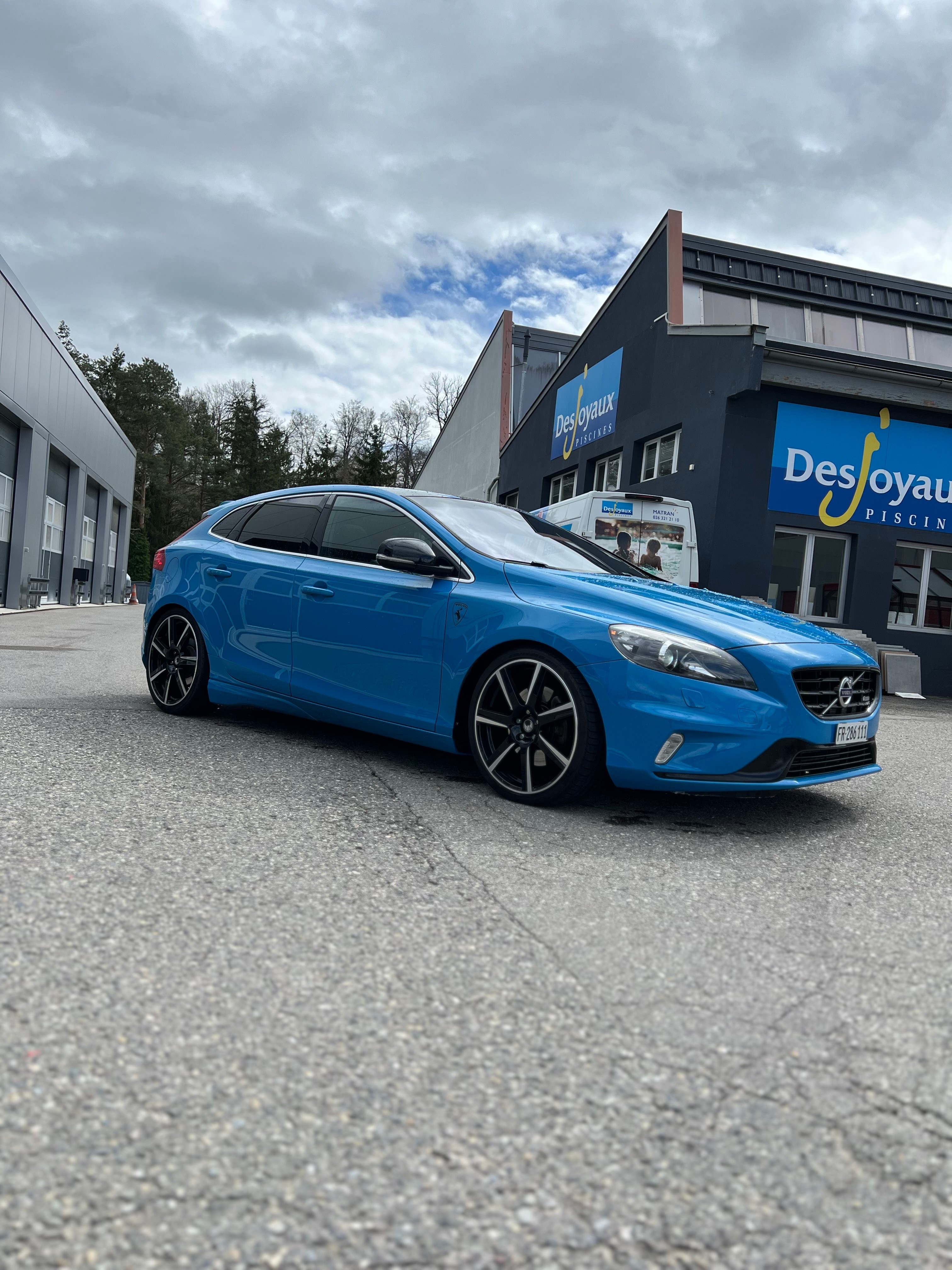 VOLVO V40 T5 R-Design Geartronic