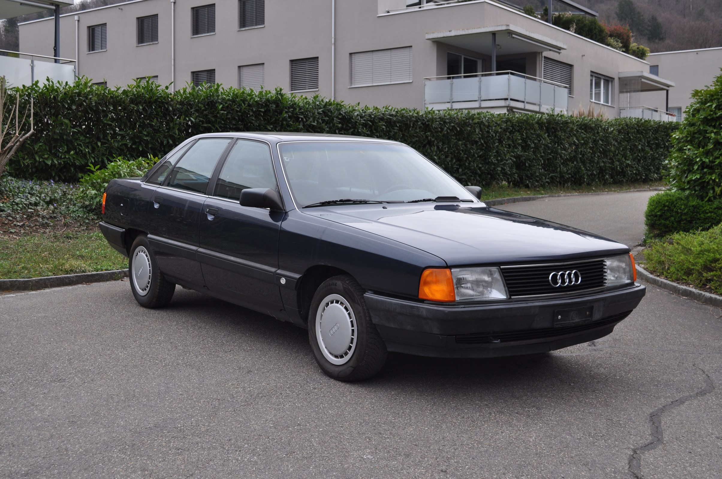 AUDI 100 2.3 E