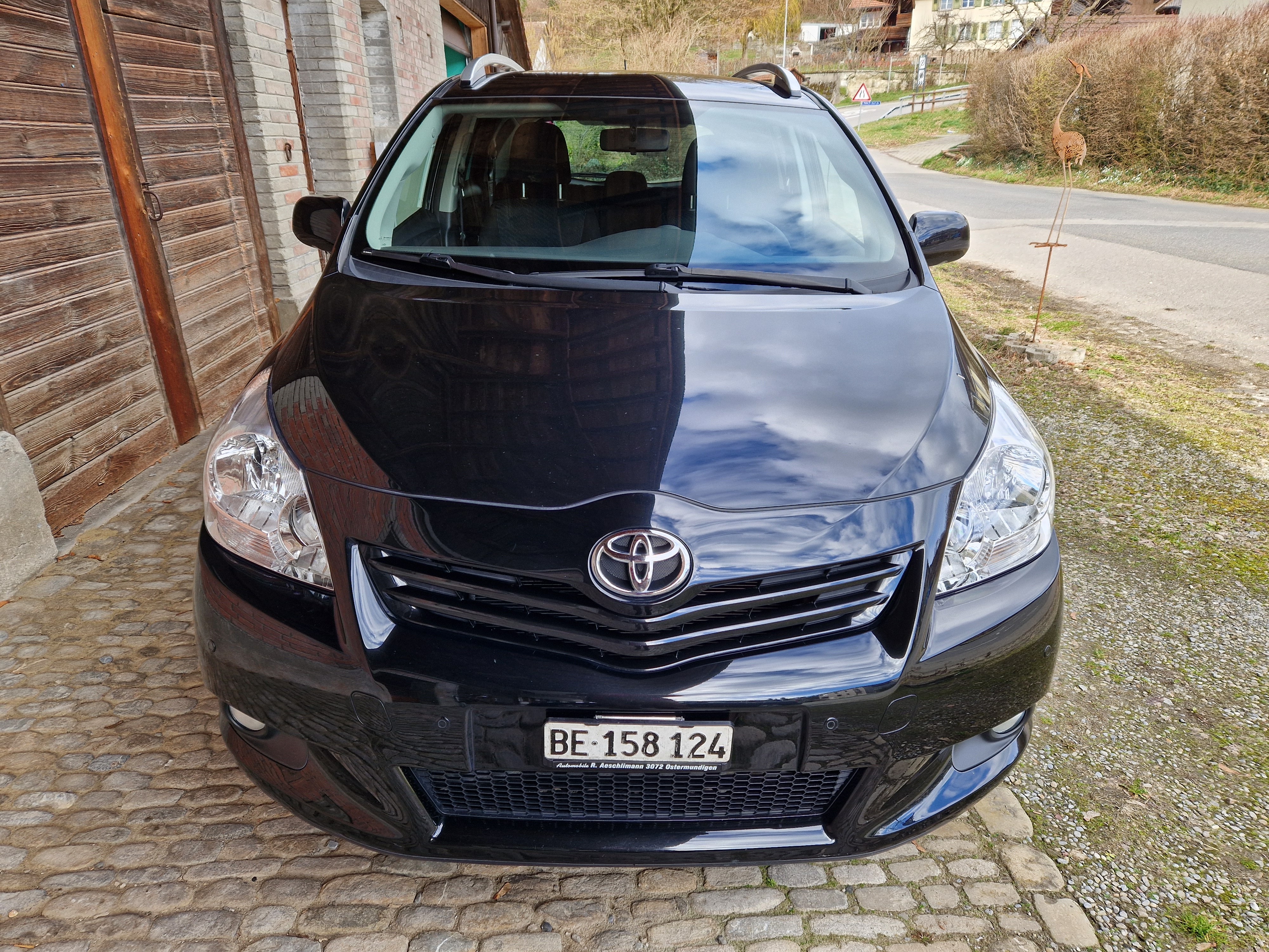 TOYOTA Verso 1.8 Linea Luna