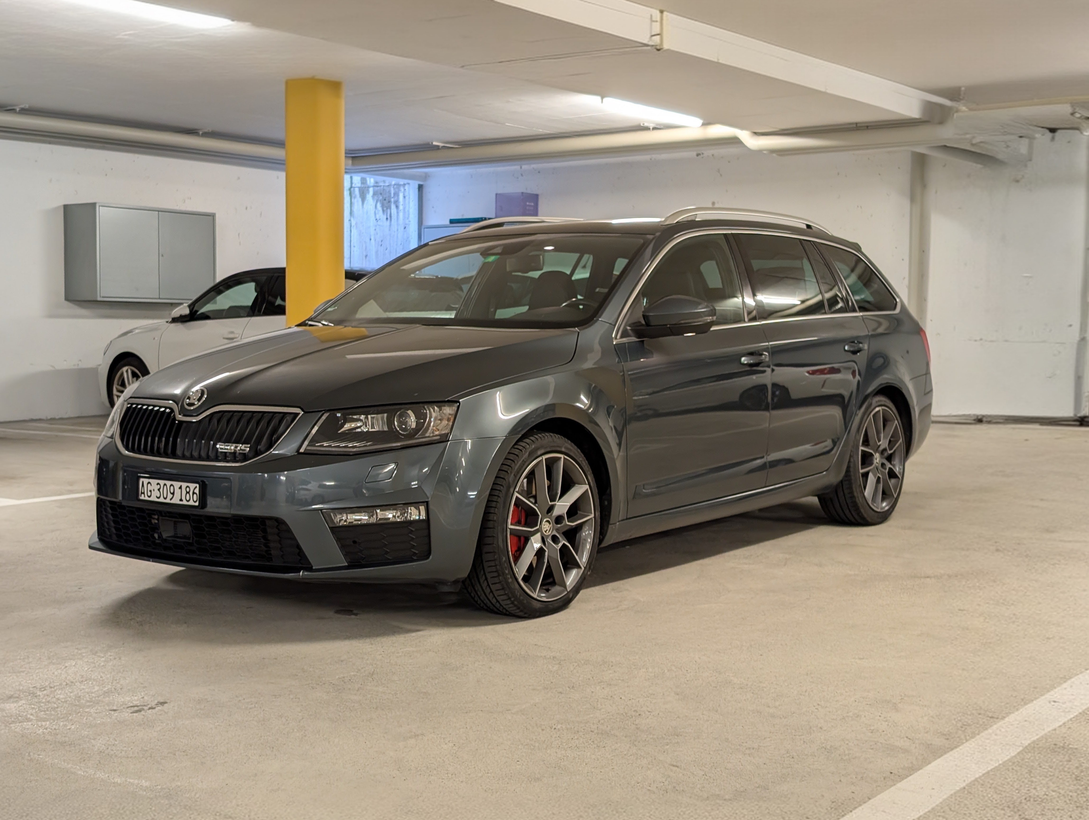 SKODA Octavia Combi 2.0 TDI RS DSG