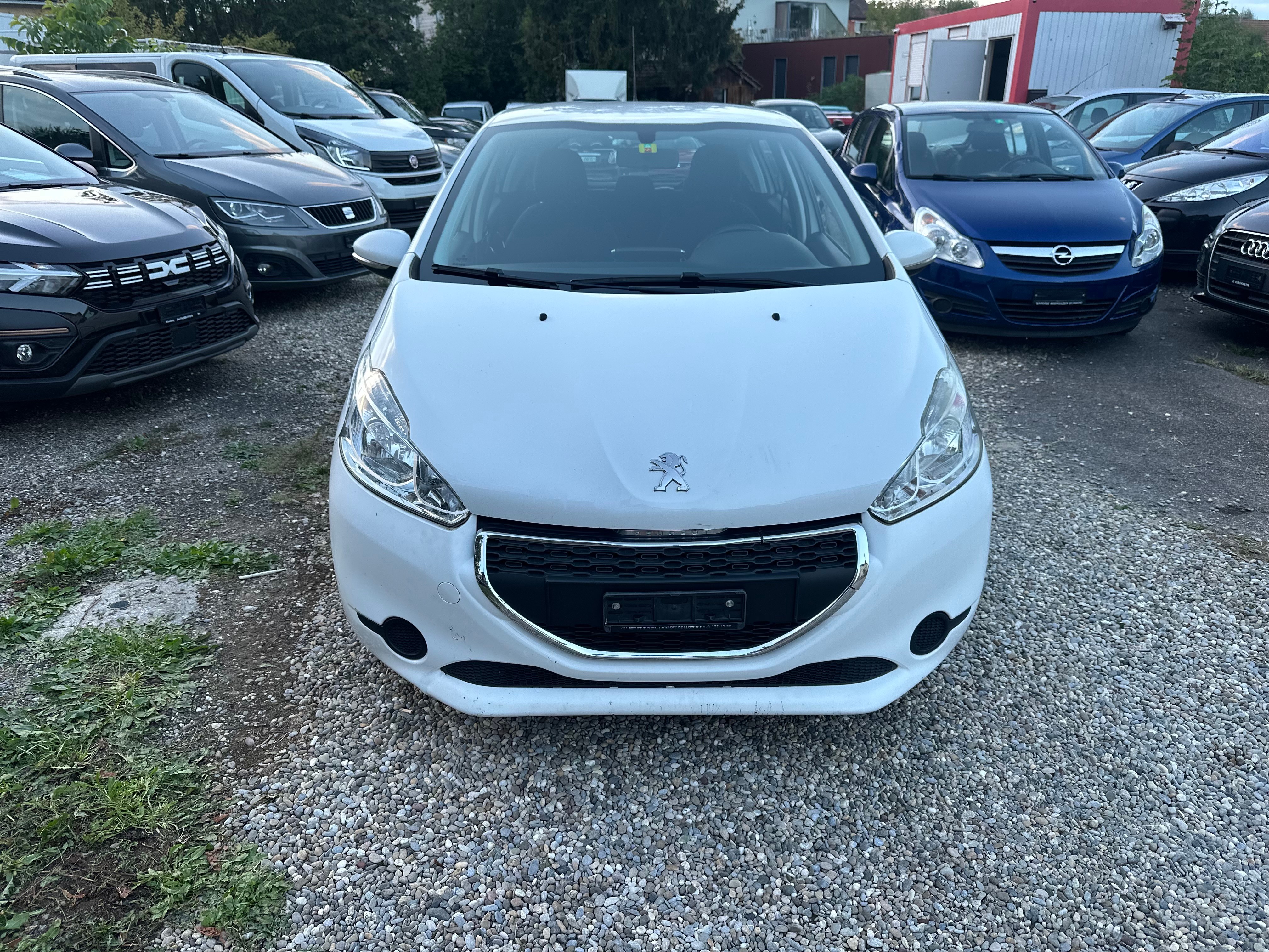 PEUGEOT 208 1.2 VTI Active