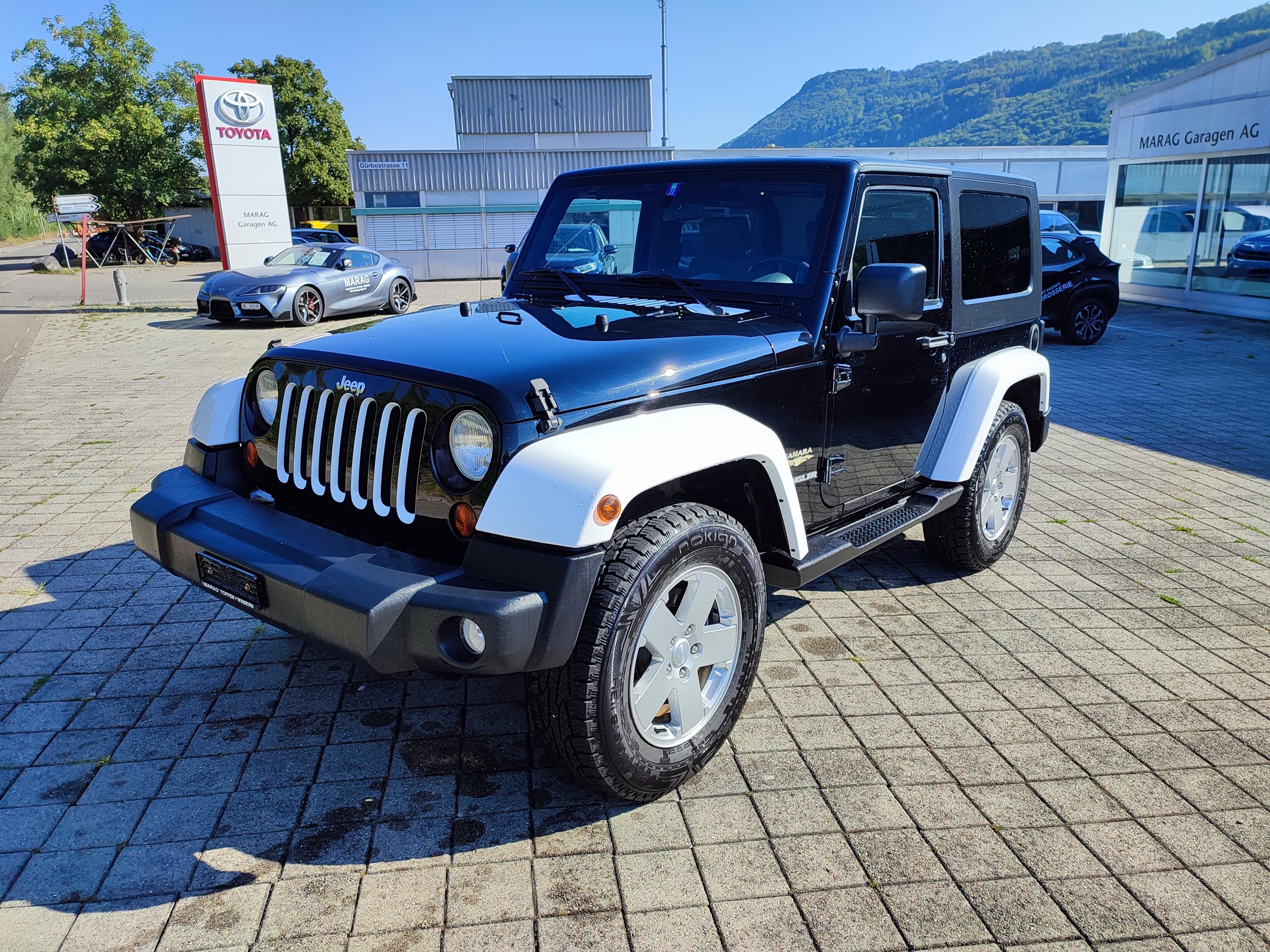 JEEP Wrangler 3.8 Sahara Automatic