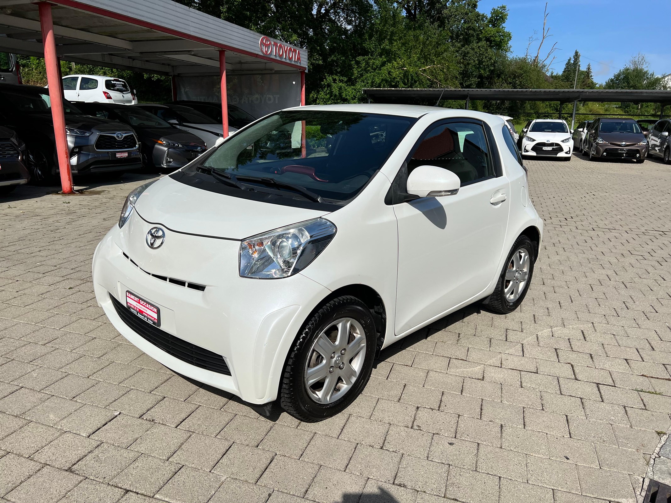 TOYOTA iQ 1.0 VVT-i Linea Luna