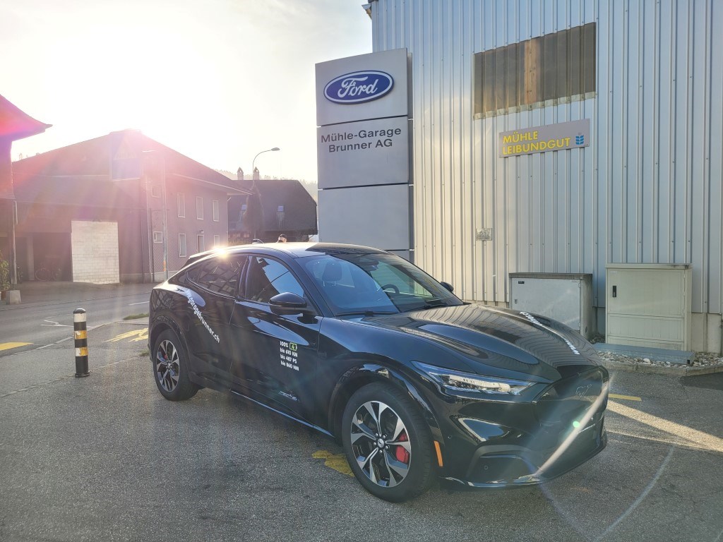 FORD Mustang Mach-E Extended AWD