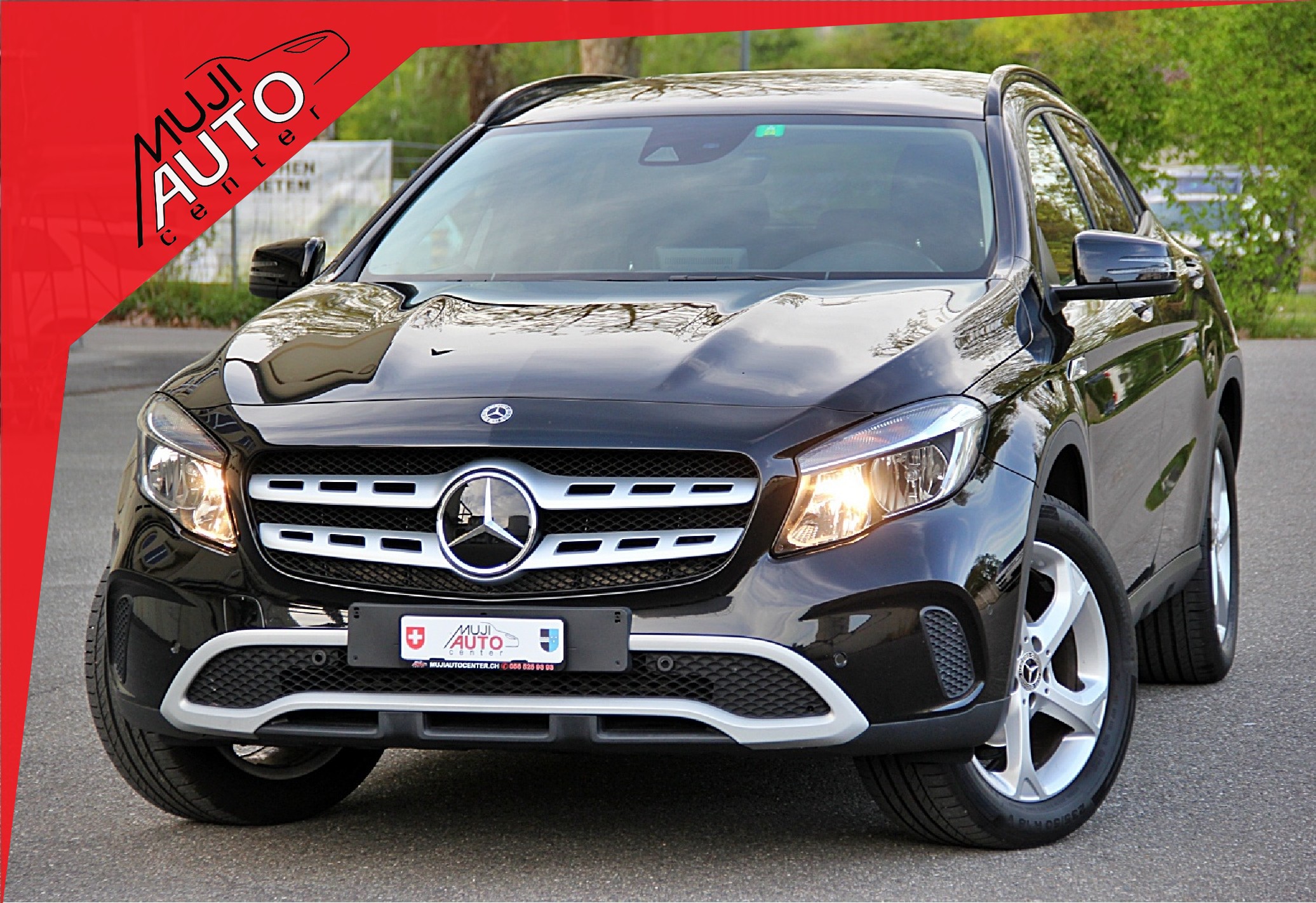 MERCEDES-BENZ GLA 180 7G-Tronic