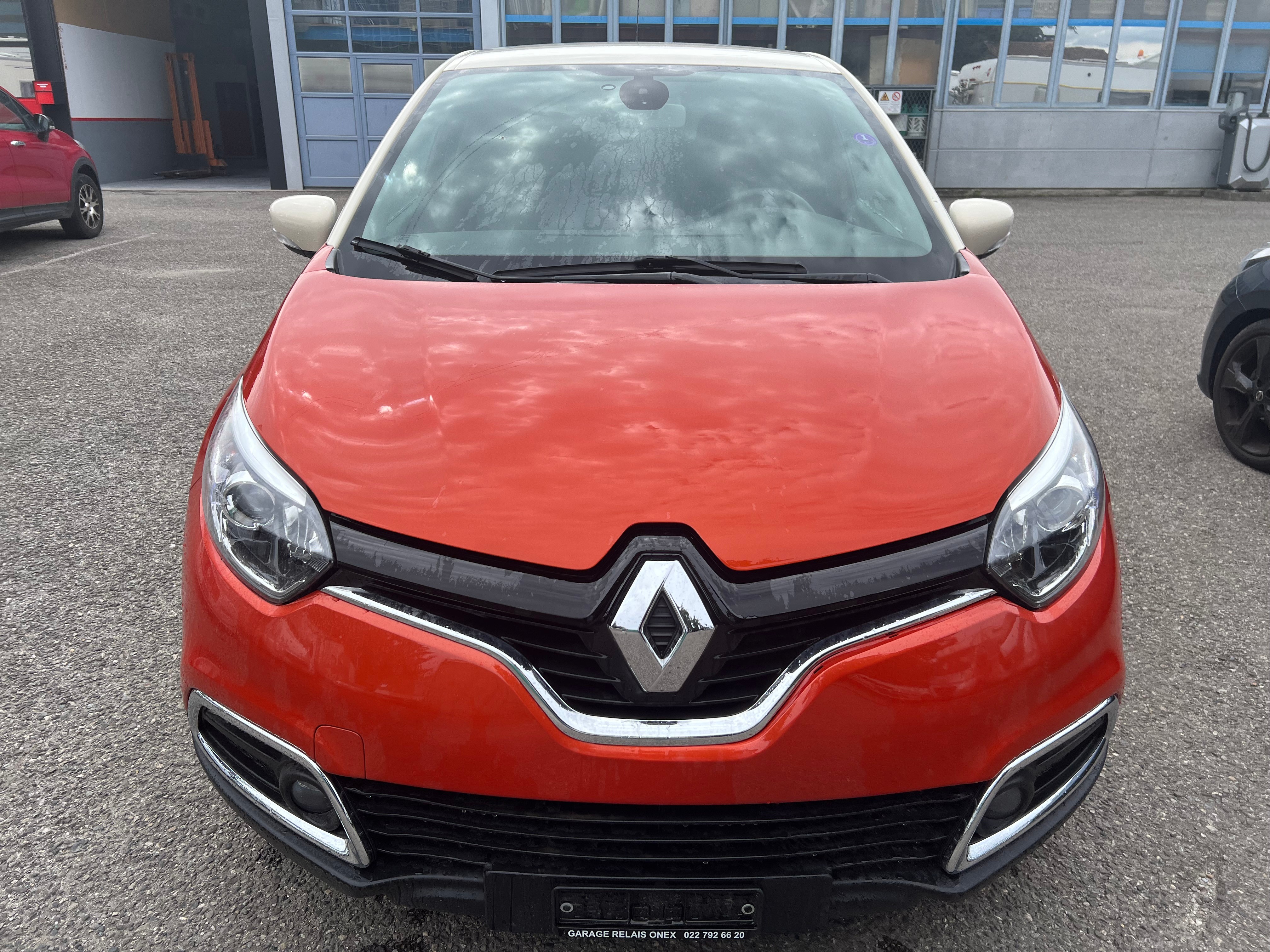 RENAULT Captur 1.2 T 16V Privilège EDC