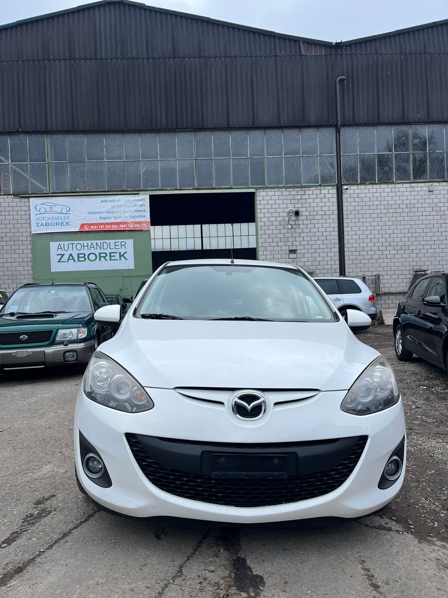 MAZDA 2