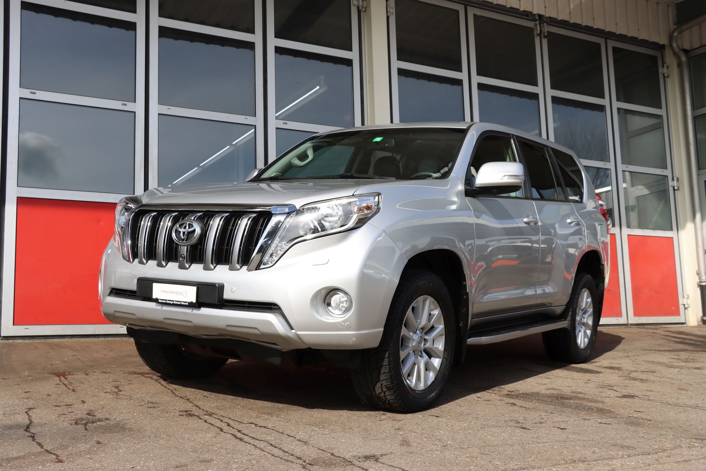 TOYOTA Land Cruiser 3.0 TD Sol Premium Automatic