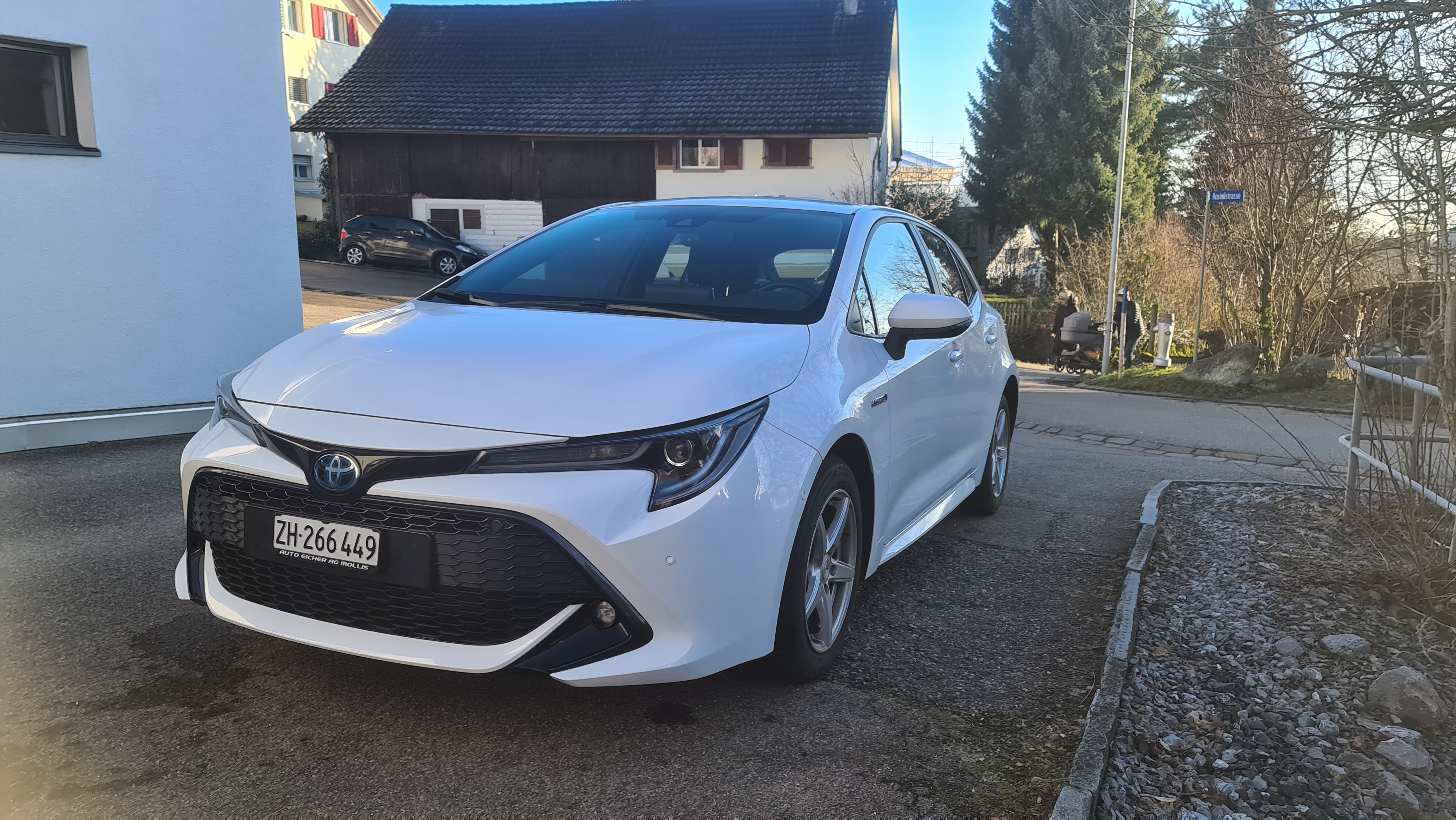 TOYOTA Corolla 1.8 HSD Trend e-CVT