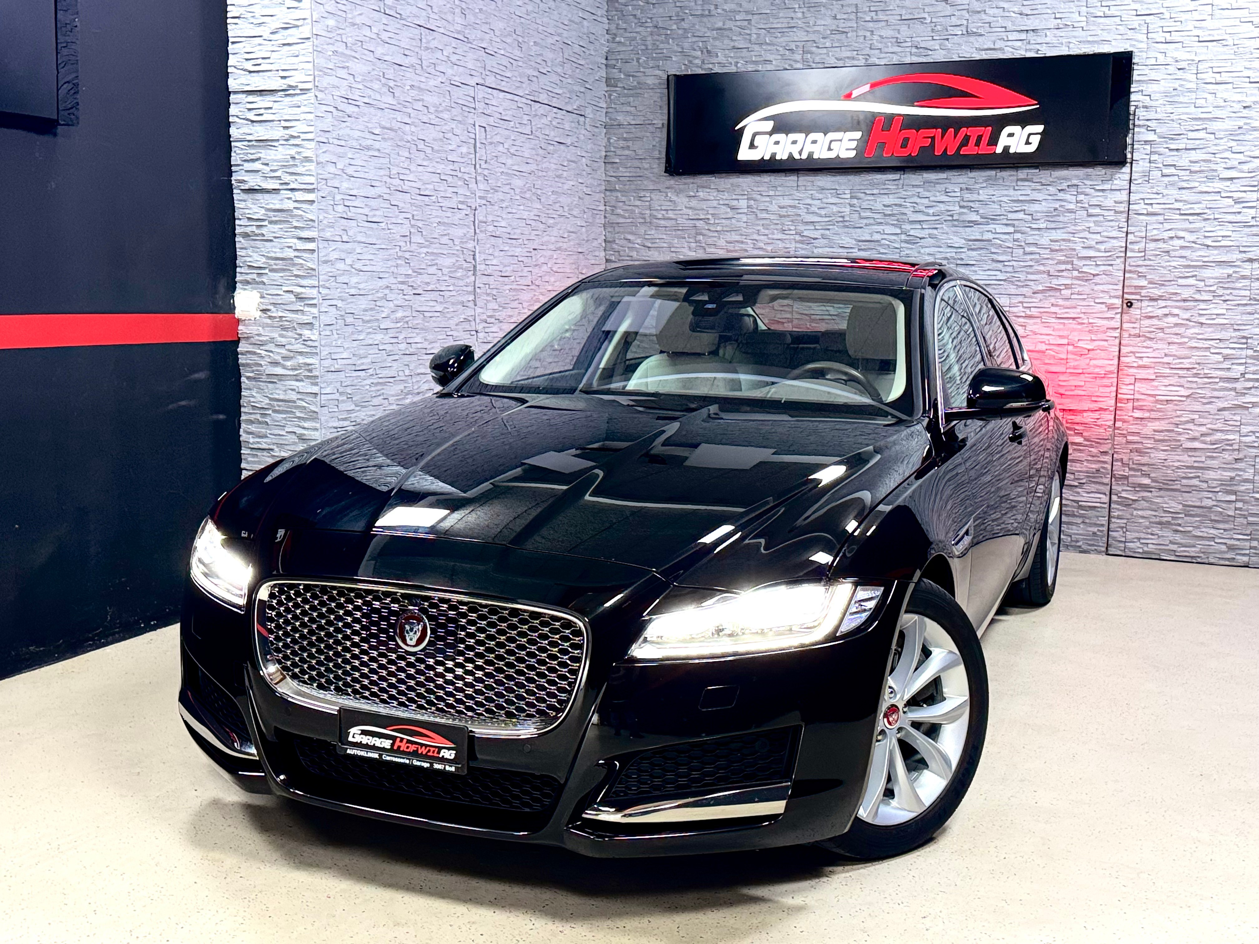 JAGUAR XF 30d Portfolio Automatic