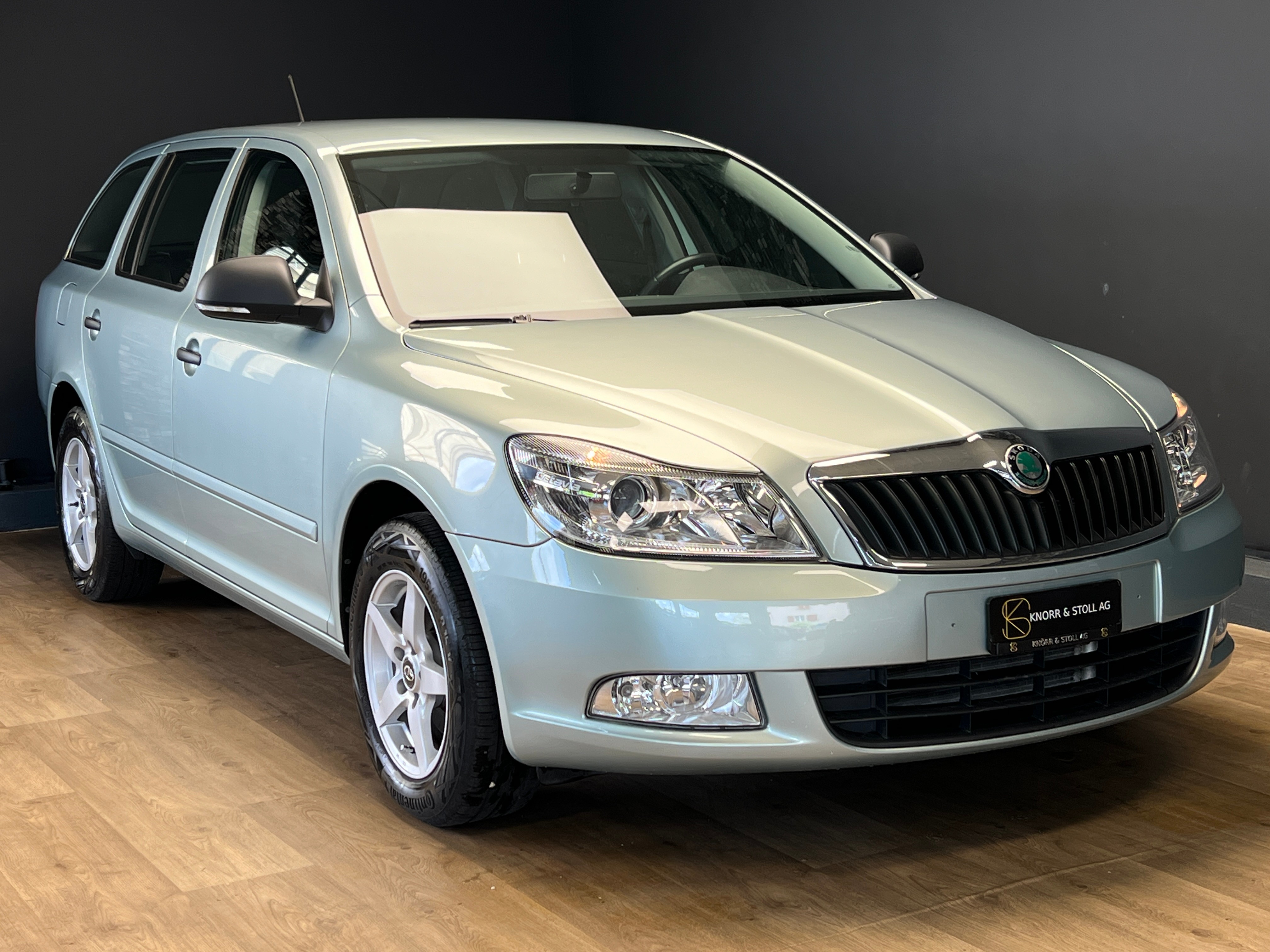 SKODA Octavia Combi 1.4 TSI Elegance DSG