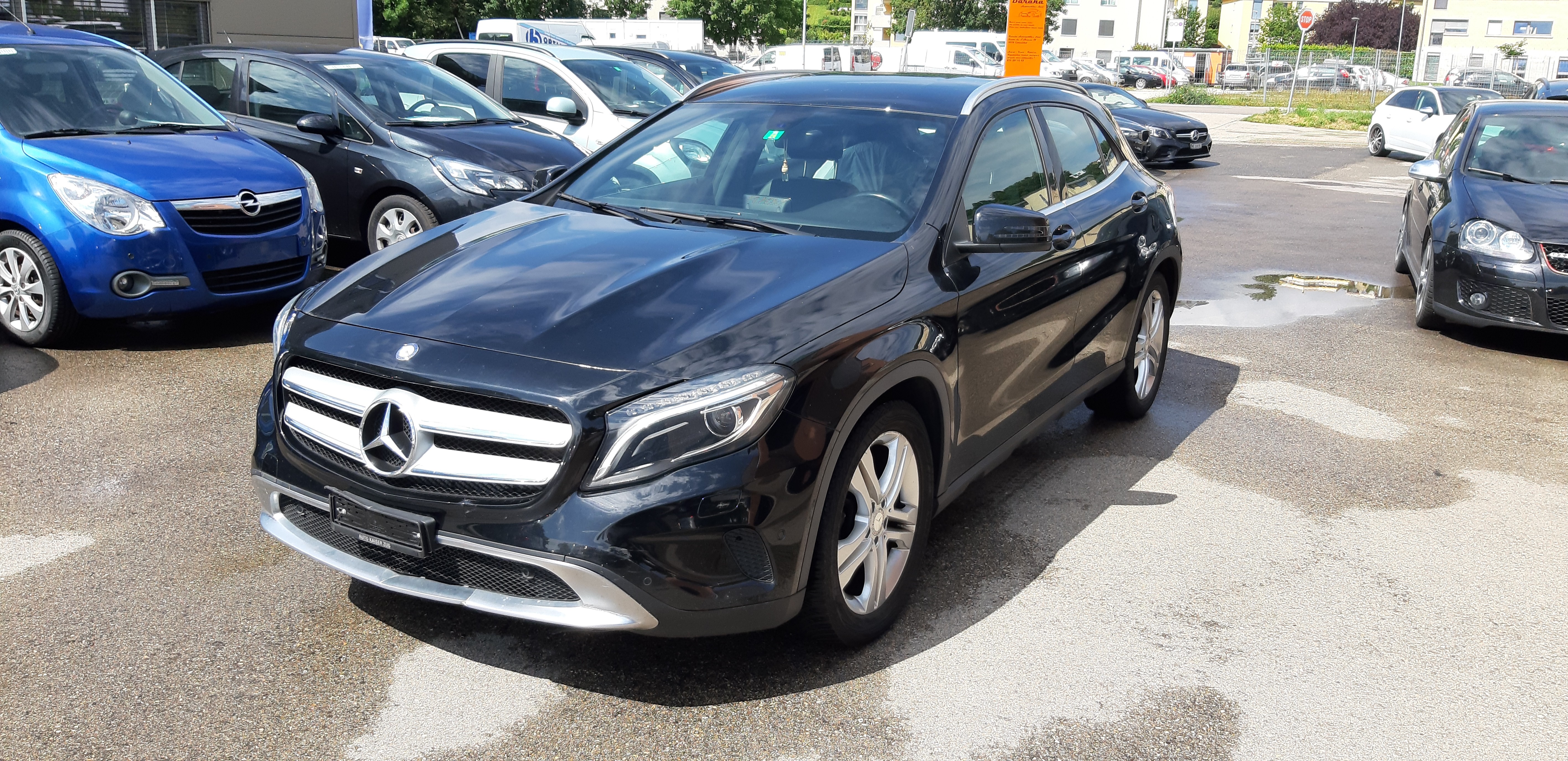 MERCEDES-BENZ GLA 200 CDI Swiss Star Edition Style 4Matic 7G-DCT