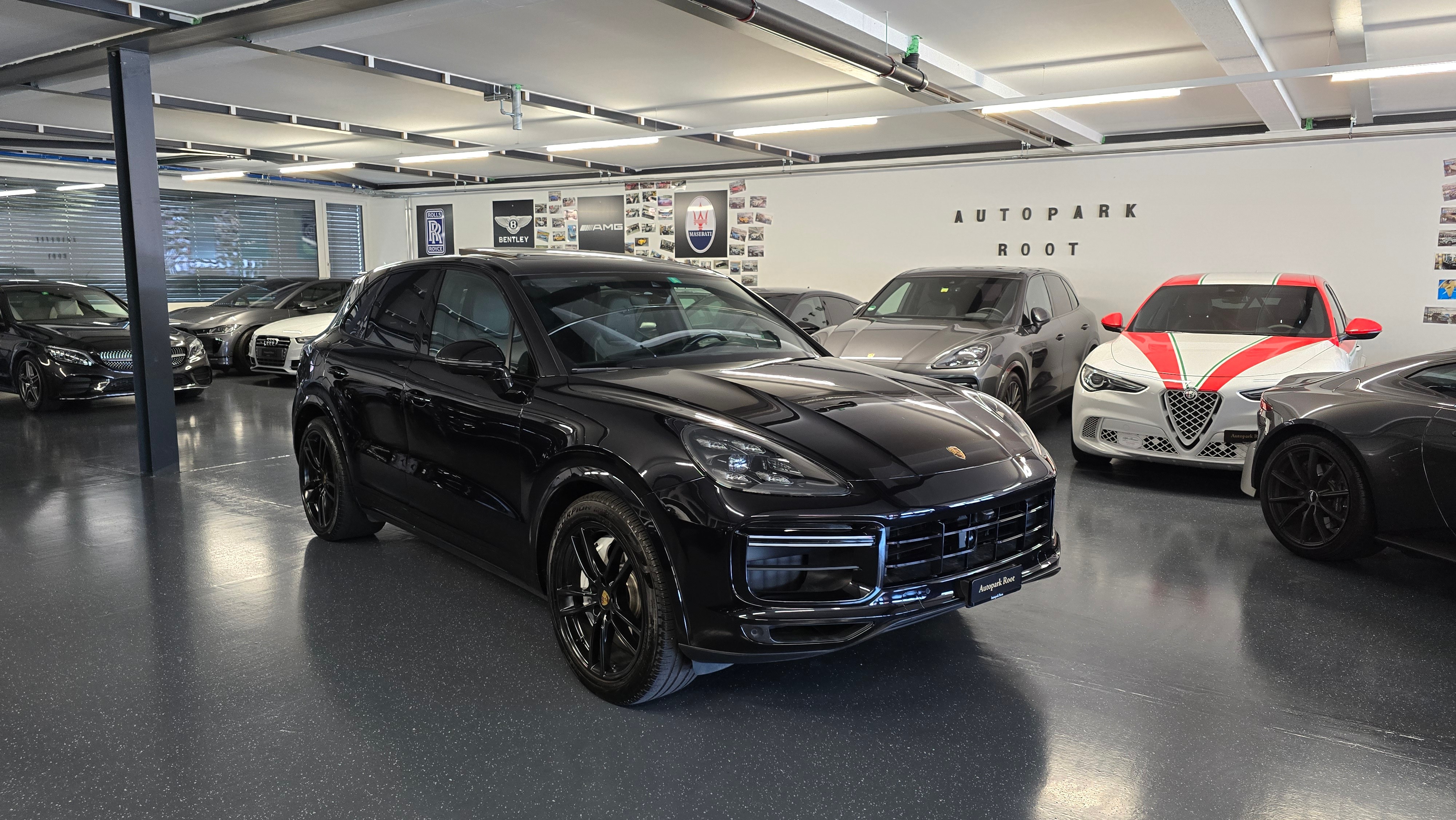 PORSCHE Cayenne Turbo Black Edition