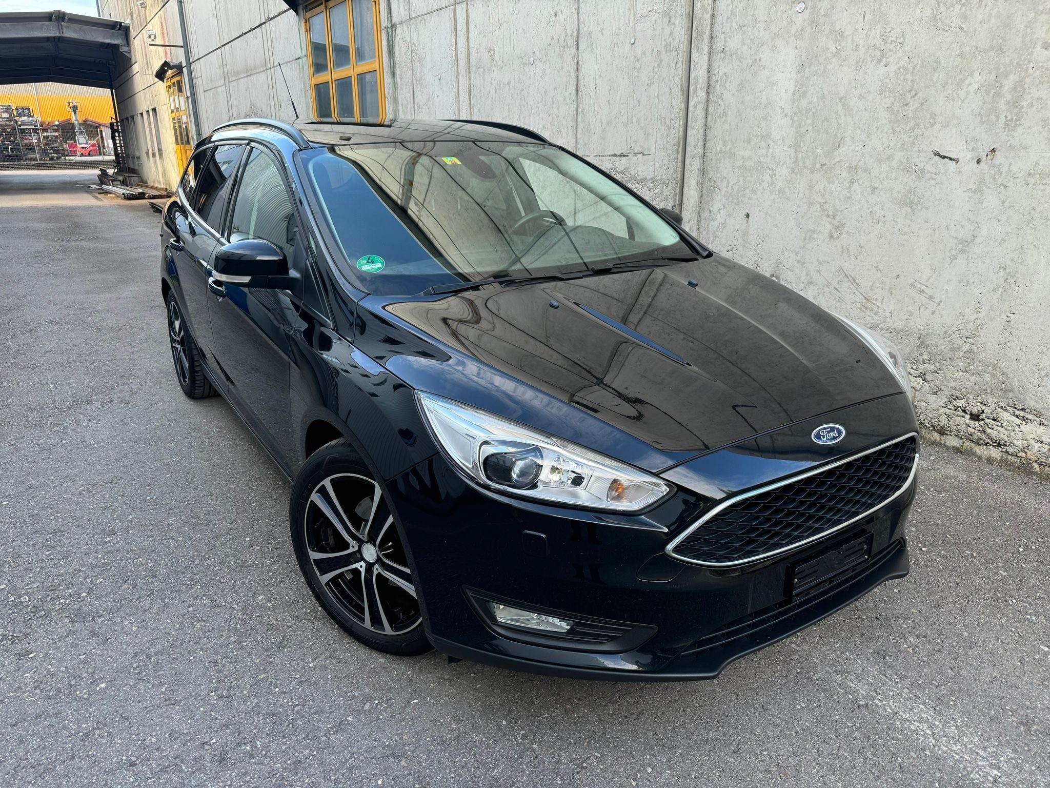 FORD Focus 1.0 SCTi Business