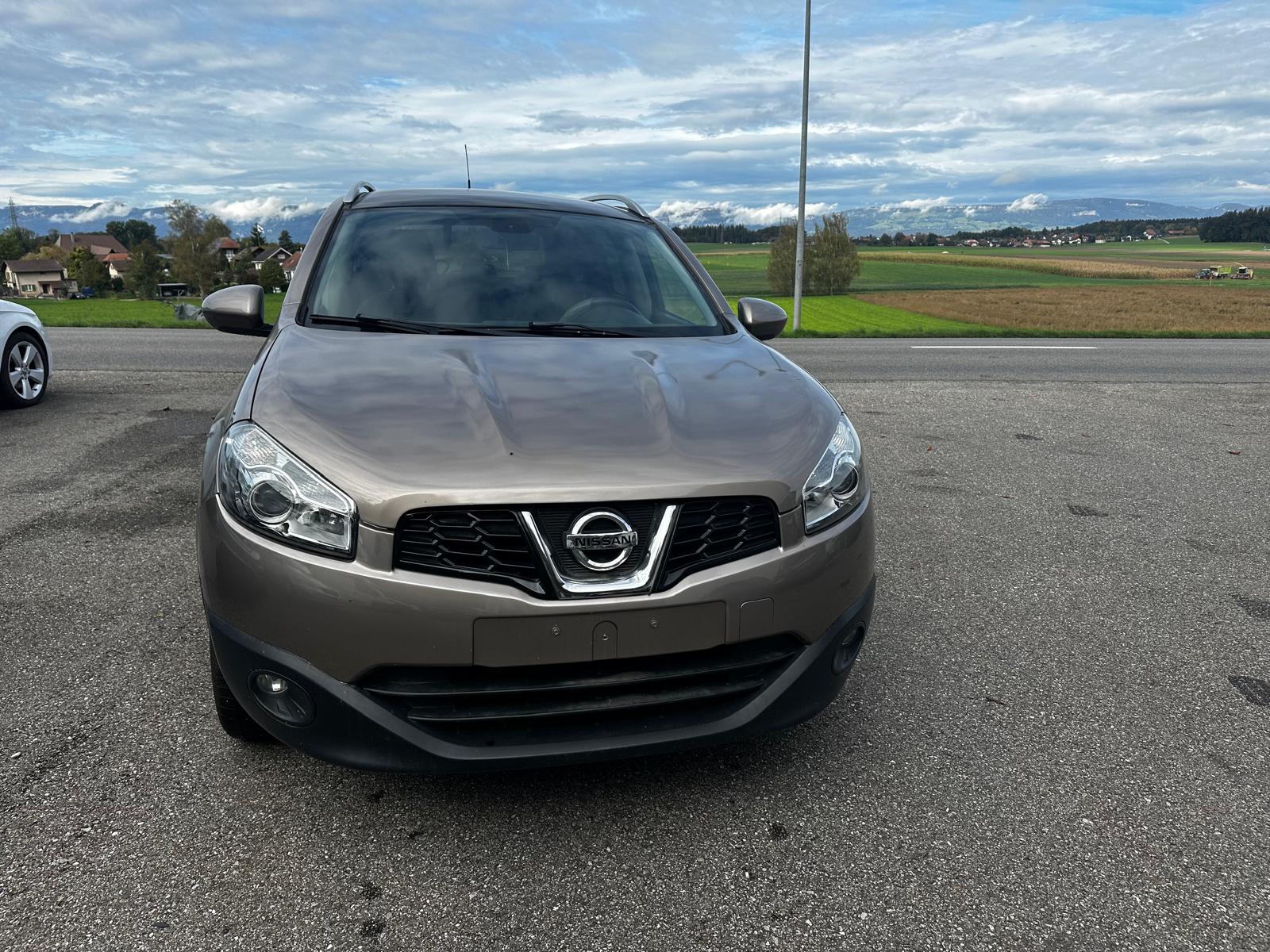 NISSAN Qashqai +2 2.0 4WD acenta