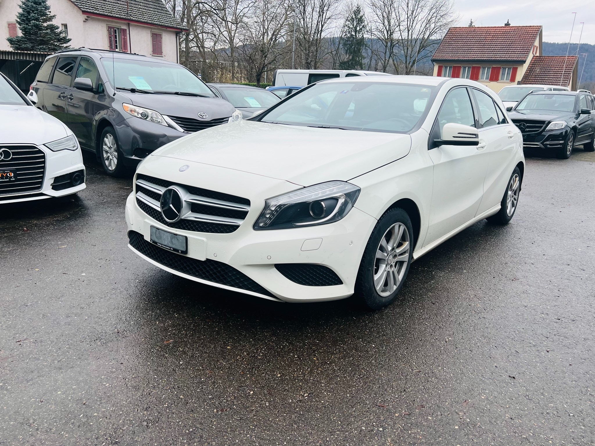 MERCEDES-BENZ A 180 Style 7G-DCT