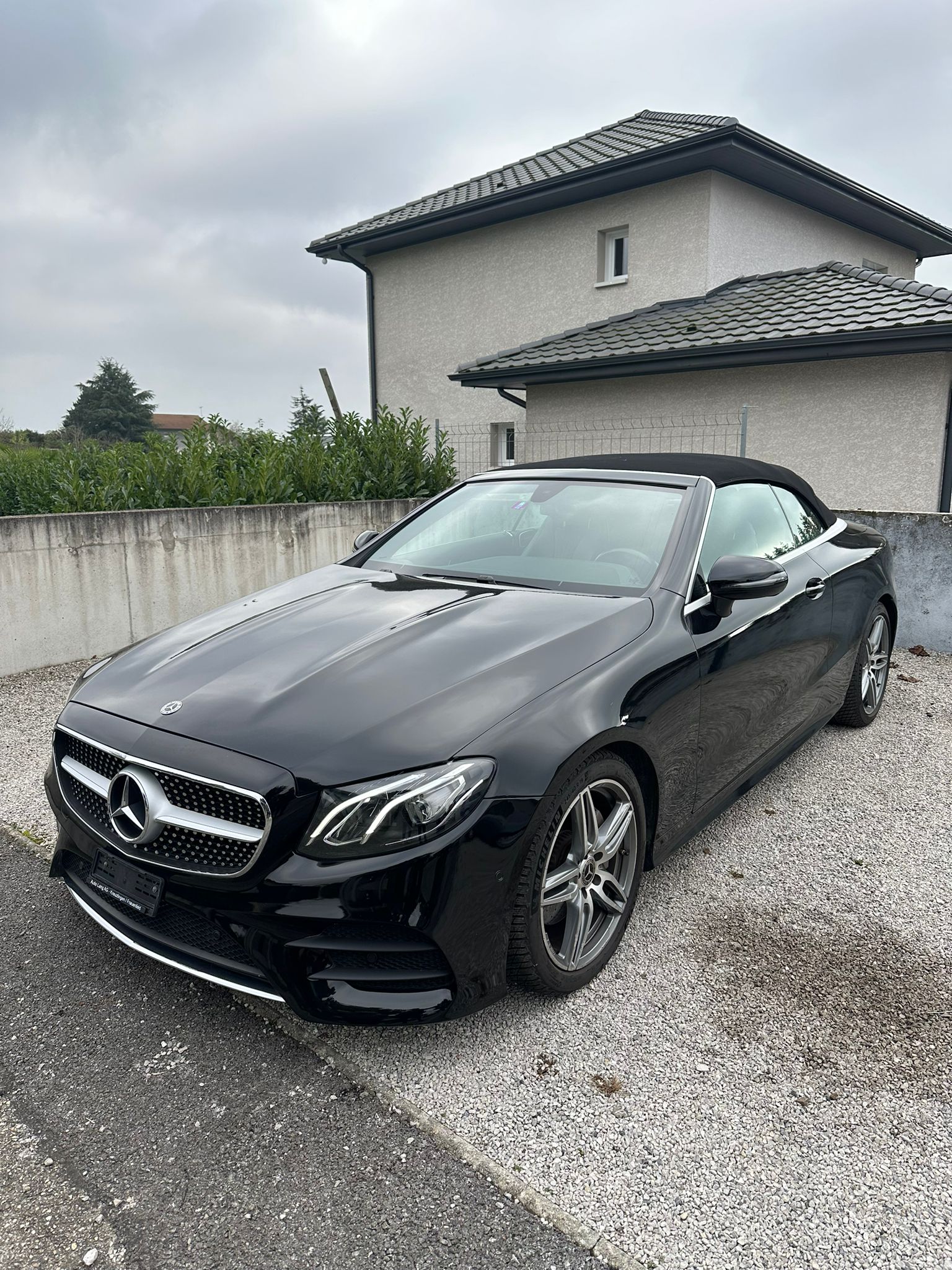 MERCEDES-BENZ E 200 Cabriolet AMG Line 9G-Tronic