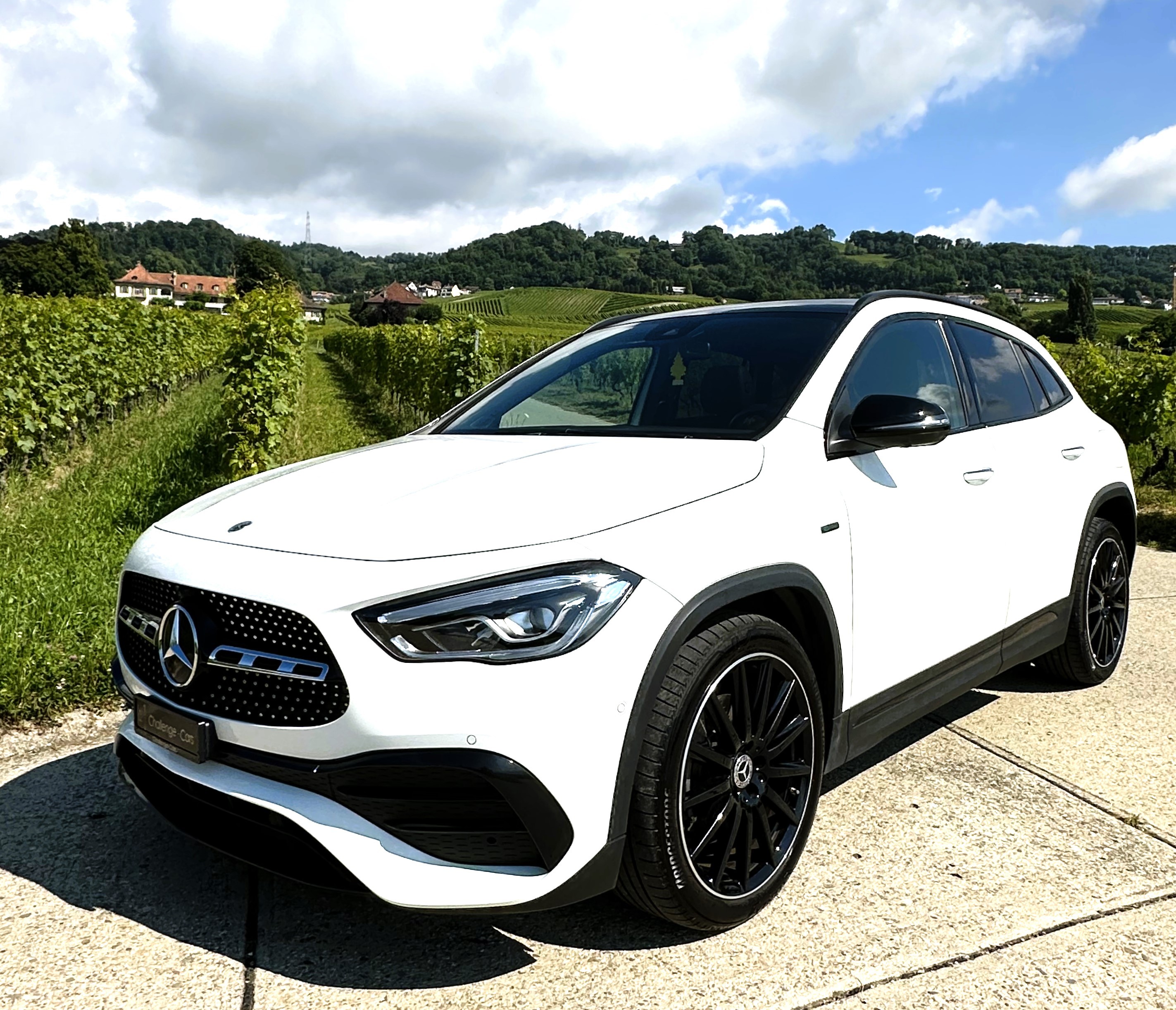 MERCEDES-BENZ GLA 250e AMG Line 8G-DCT