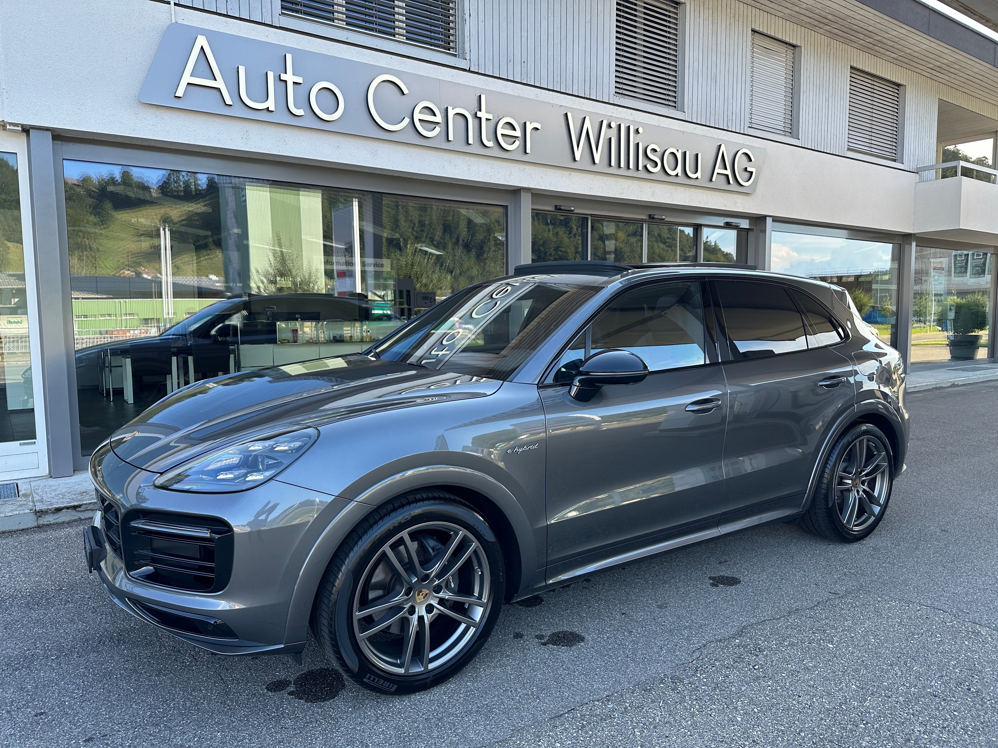 PORSCHE Cayenne E-Hybrid