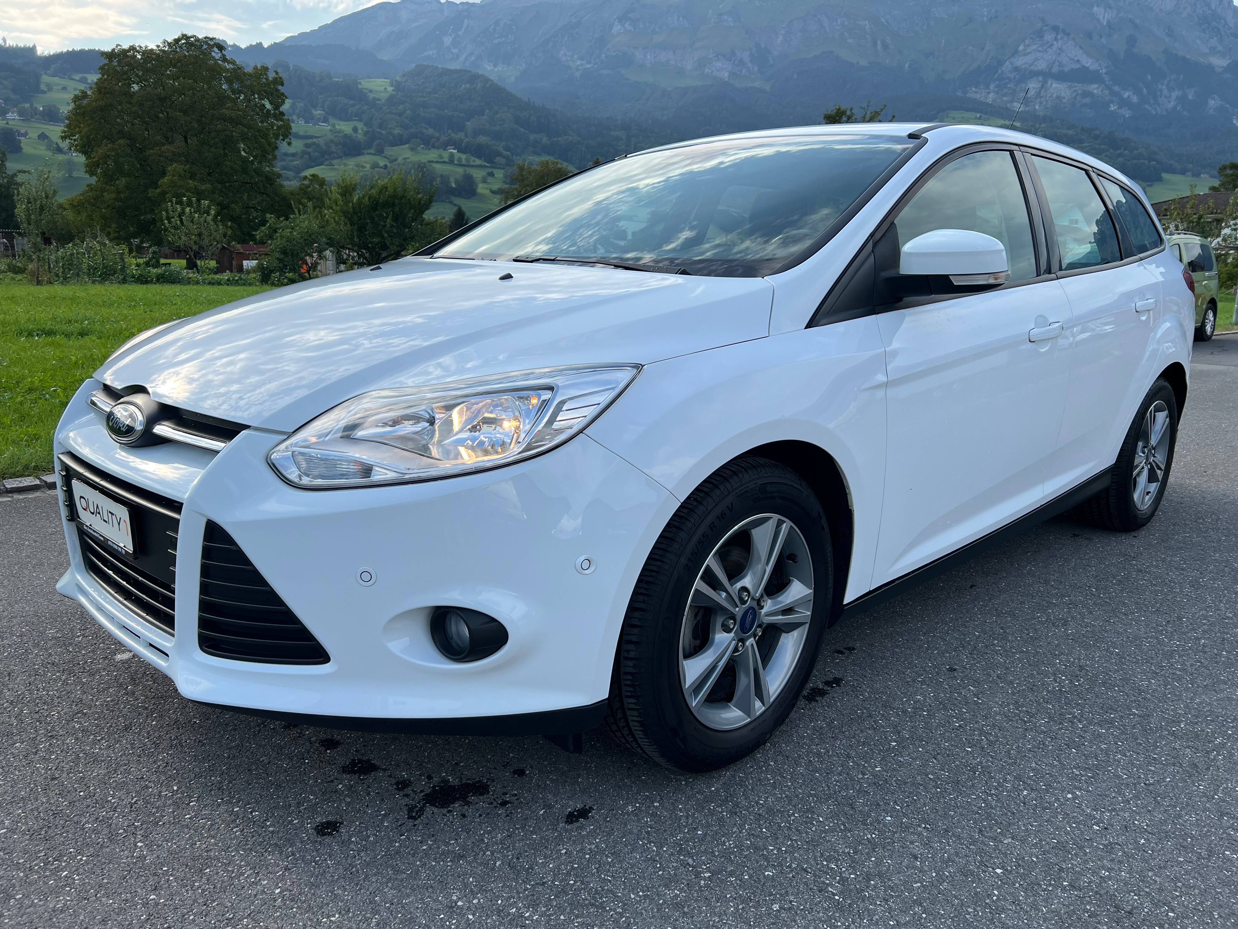 FORD Focus 1.0 SCTi Carving