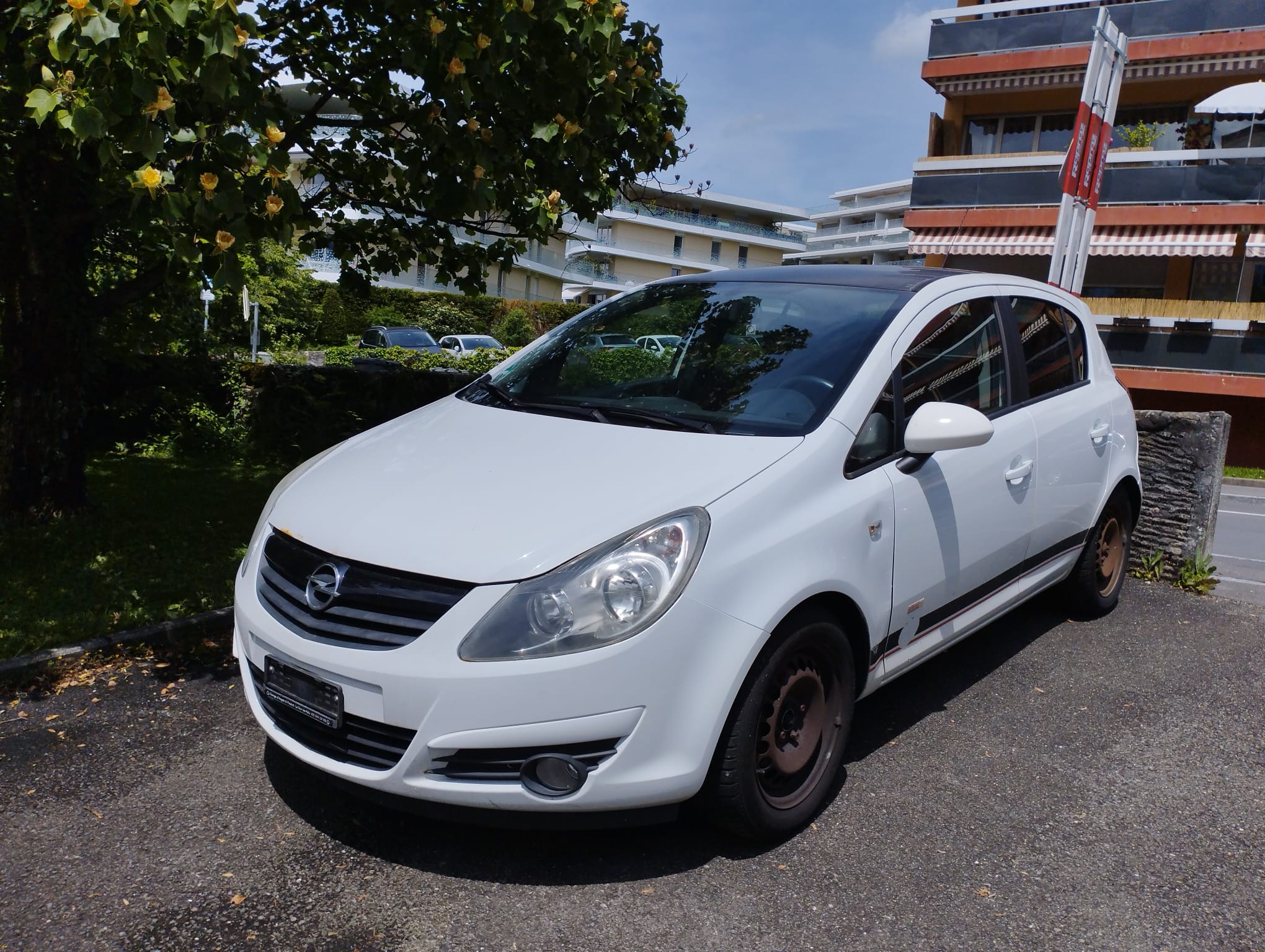 OPEL Corsa 1.4 TP Color Edition