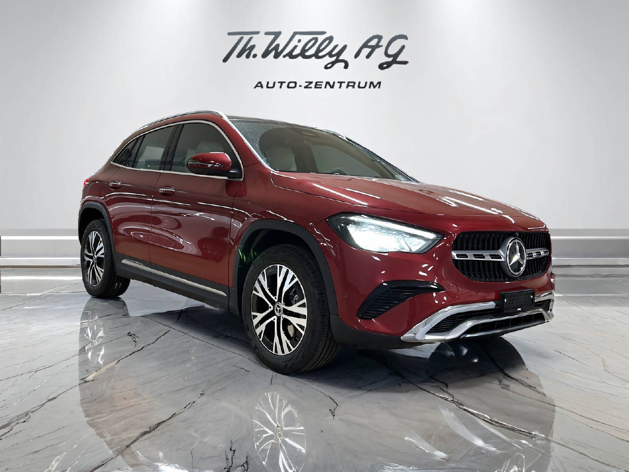 MERCEDES-BENZ GLA 200 Progressive