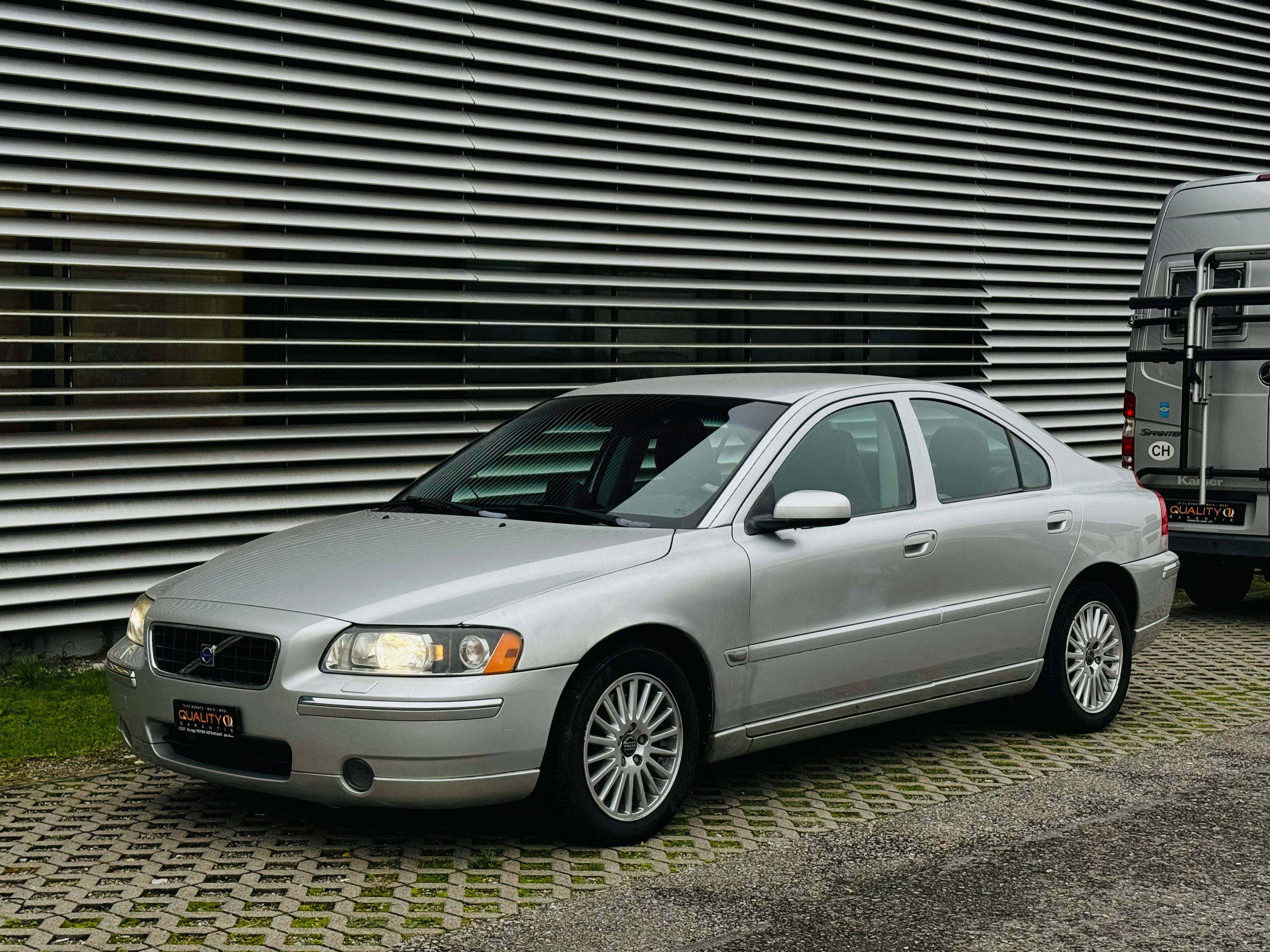 VOLVO S60 2.5T AWD Summum