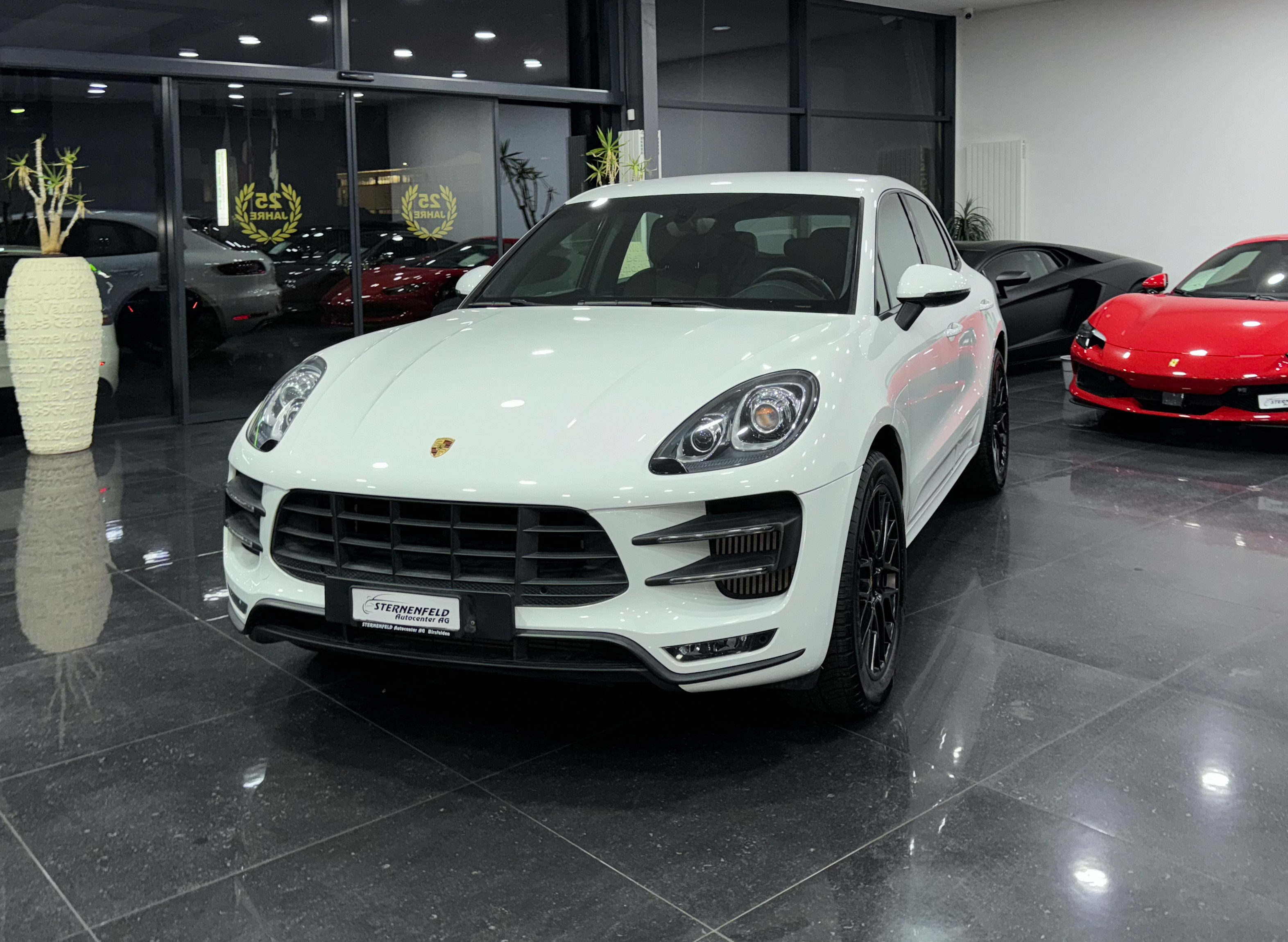 PORSCHE Macan Turbo PDK