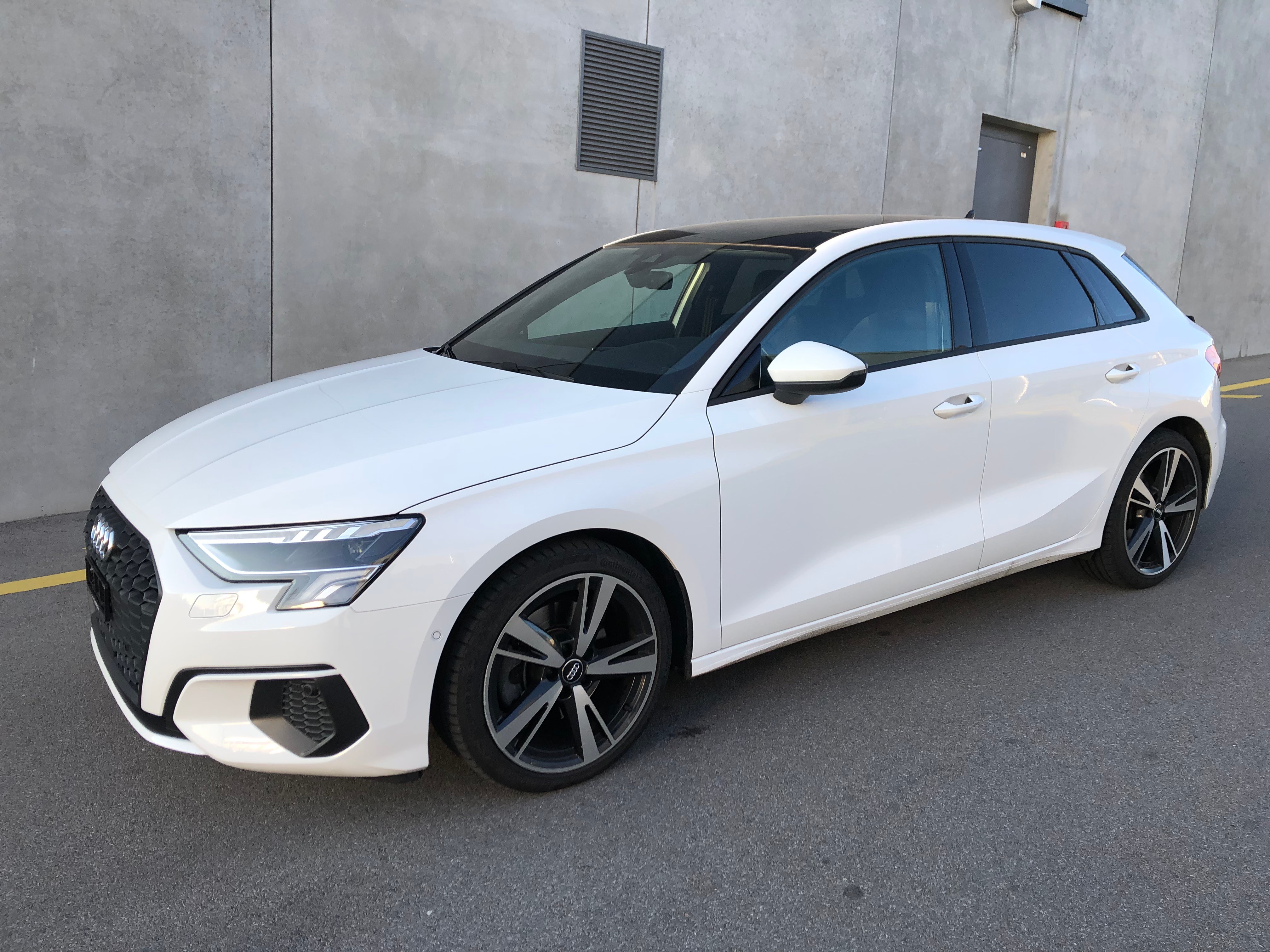 AUDI A3 Sportback 35 TFSI S line Attraction (13)