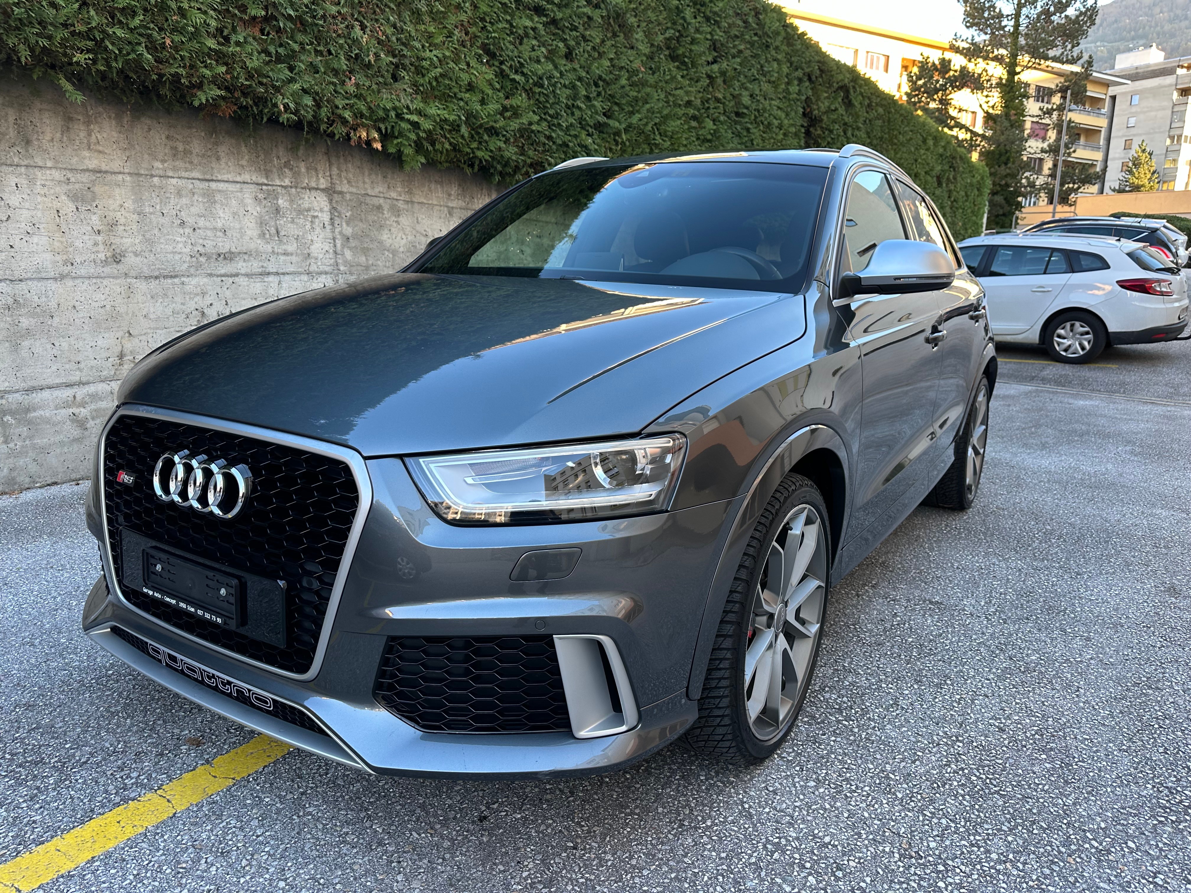 AUDI RS Q3 2.5 TFSI quattro S-tronic