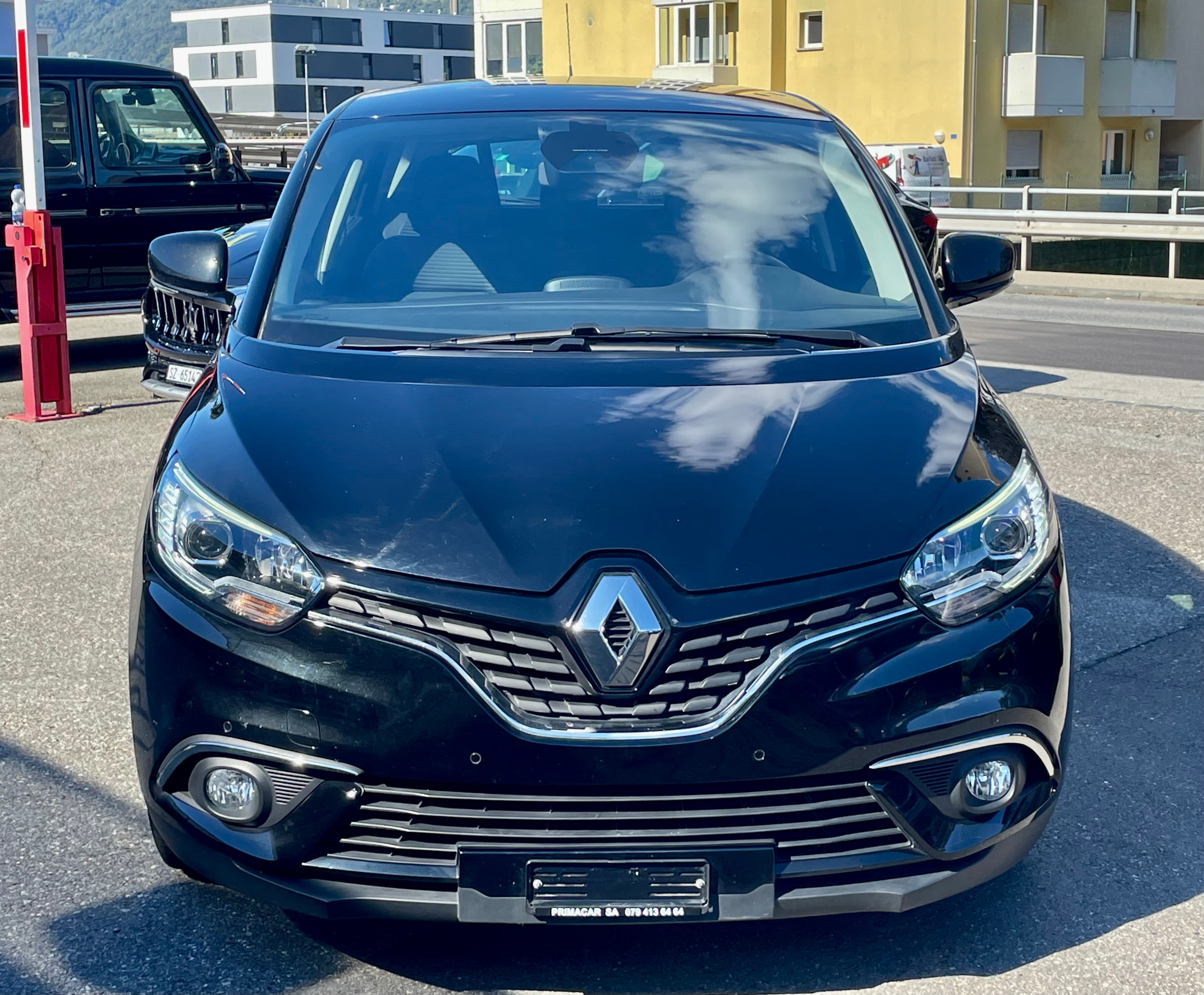 RENAULT Scénic 1.5 dCi Zen EDC