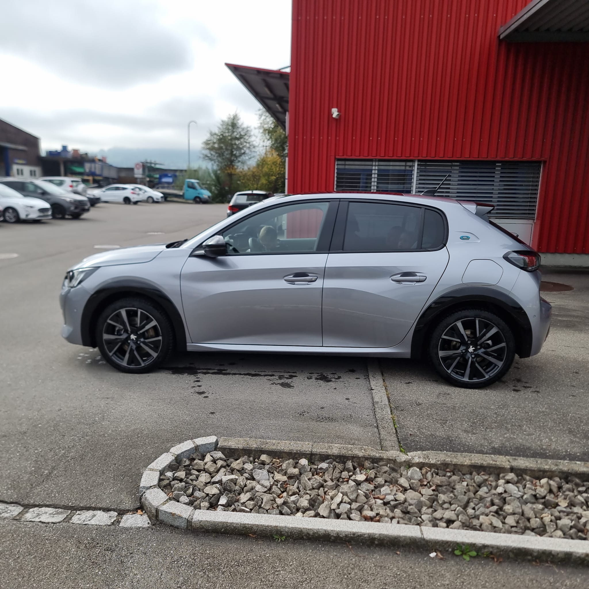 PEUGEOT 208 Elektrik GT