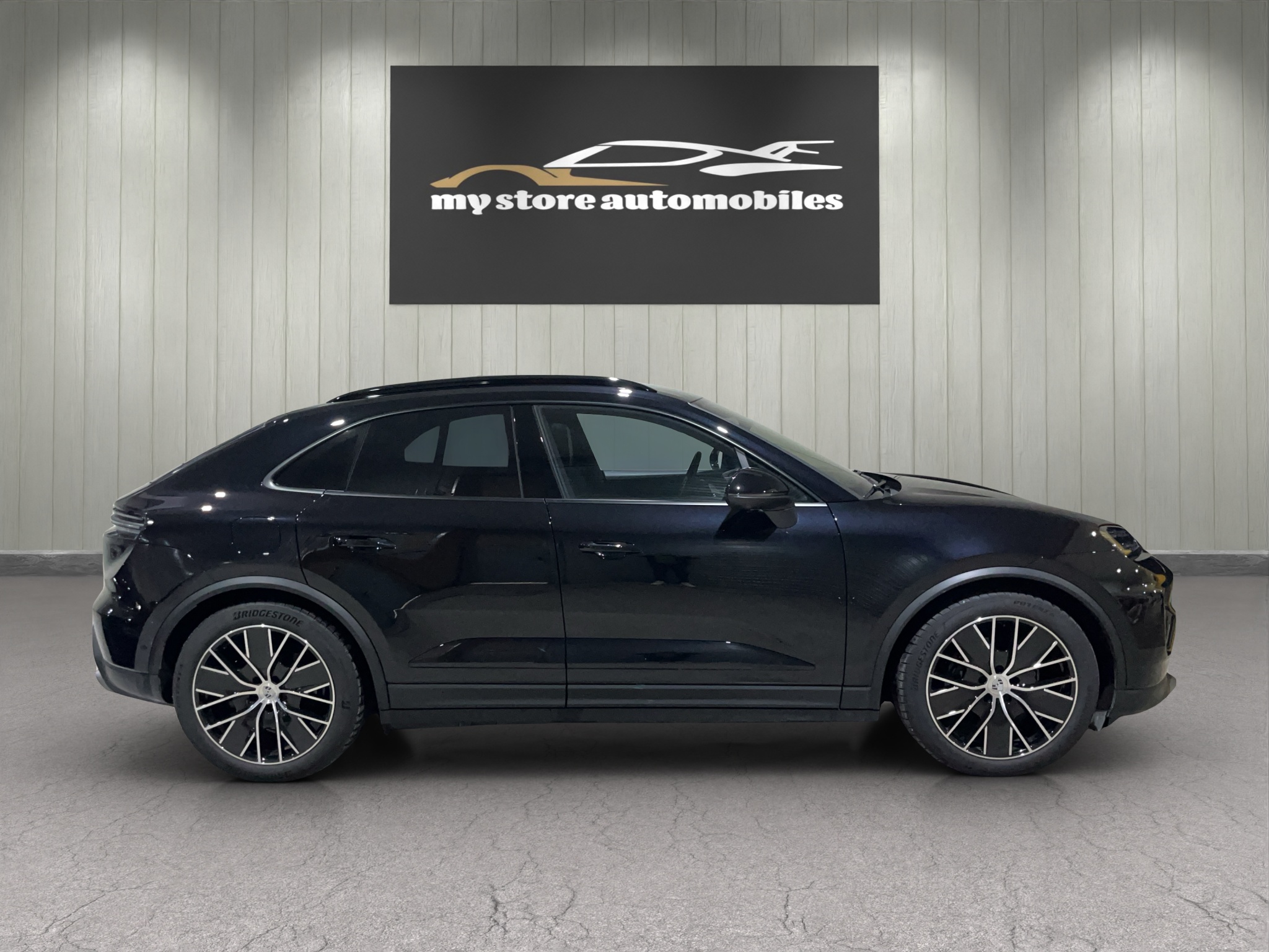 PORSCHE Macan 4 100kWh