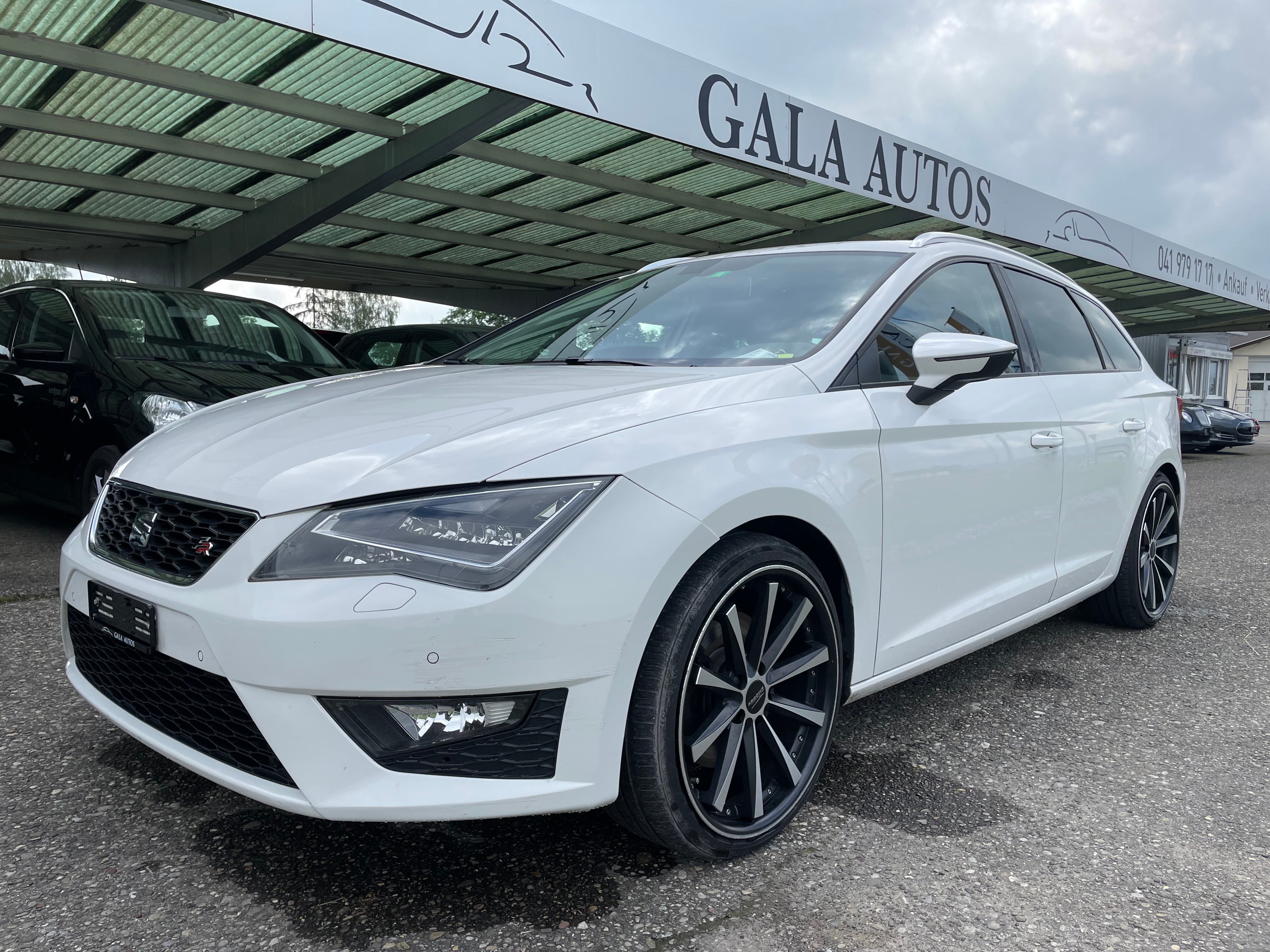 SEAT Leon ST 2.0 TDI FR DSG