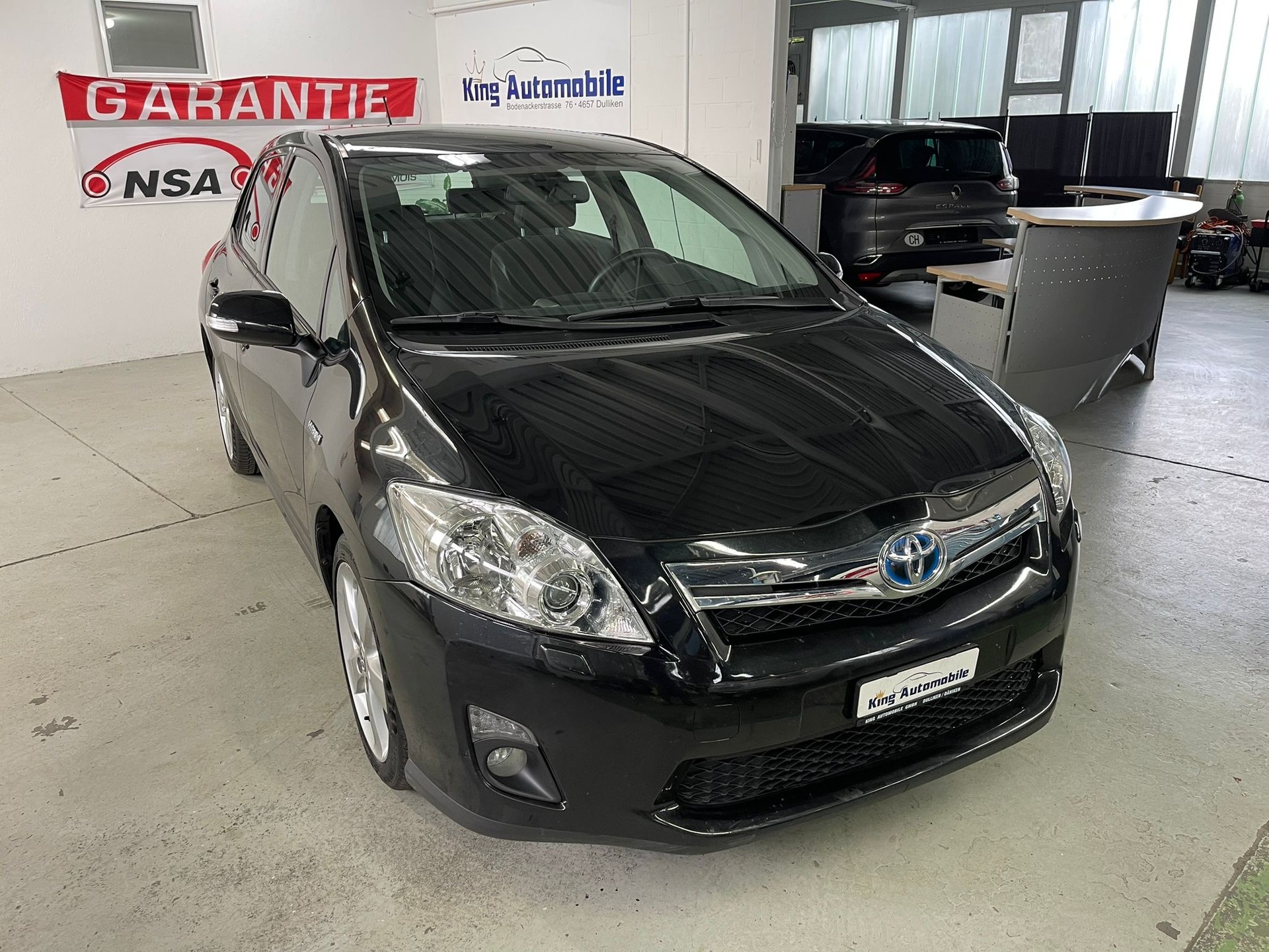 TOYOTA Auris 1.8 16V HSD Linea Sol Premium