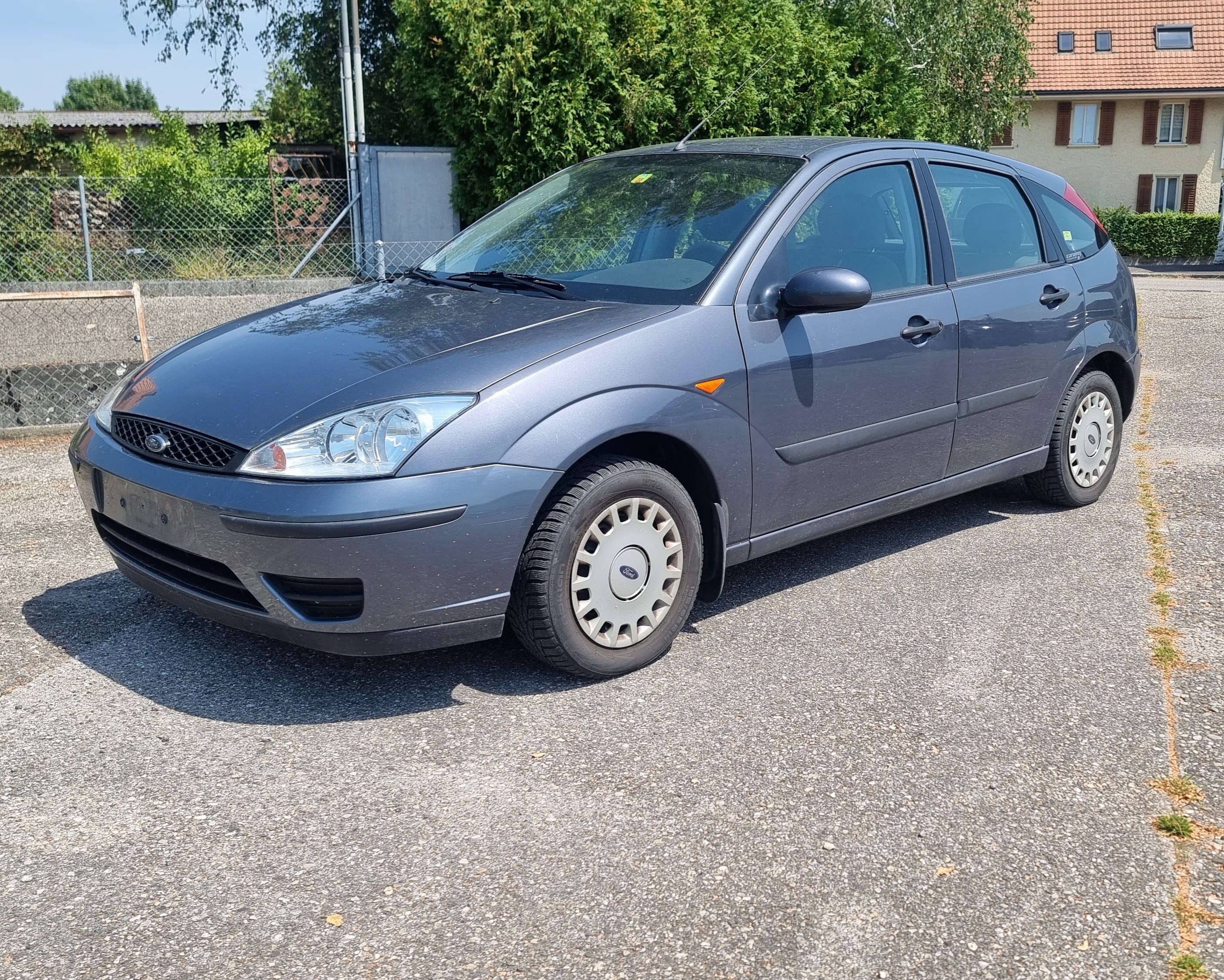 FORD Focus 1.6i 16V Ambiente