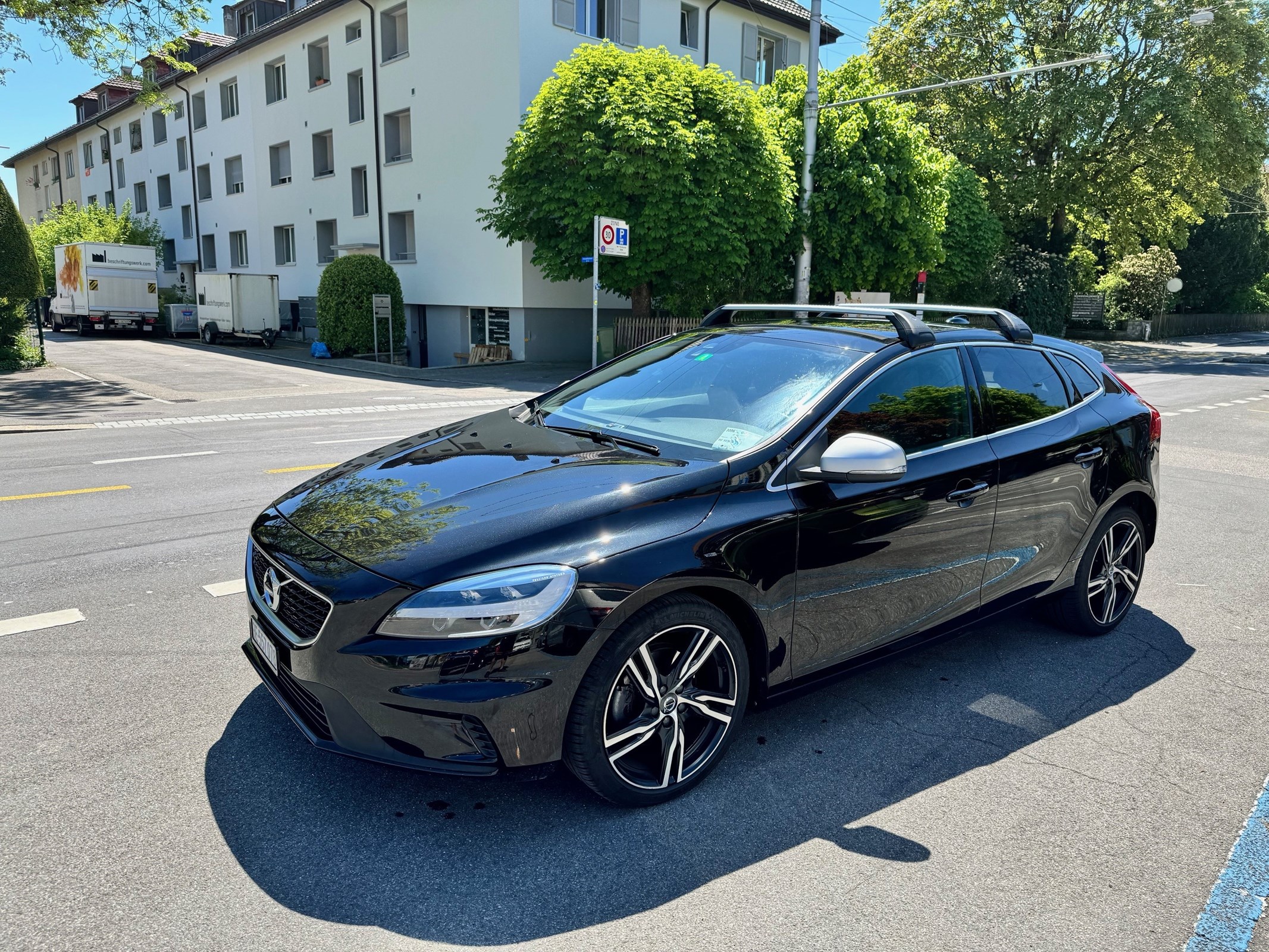 VOLVO V40 T2 Dynamic Edition R-Design