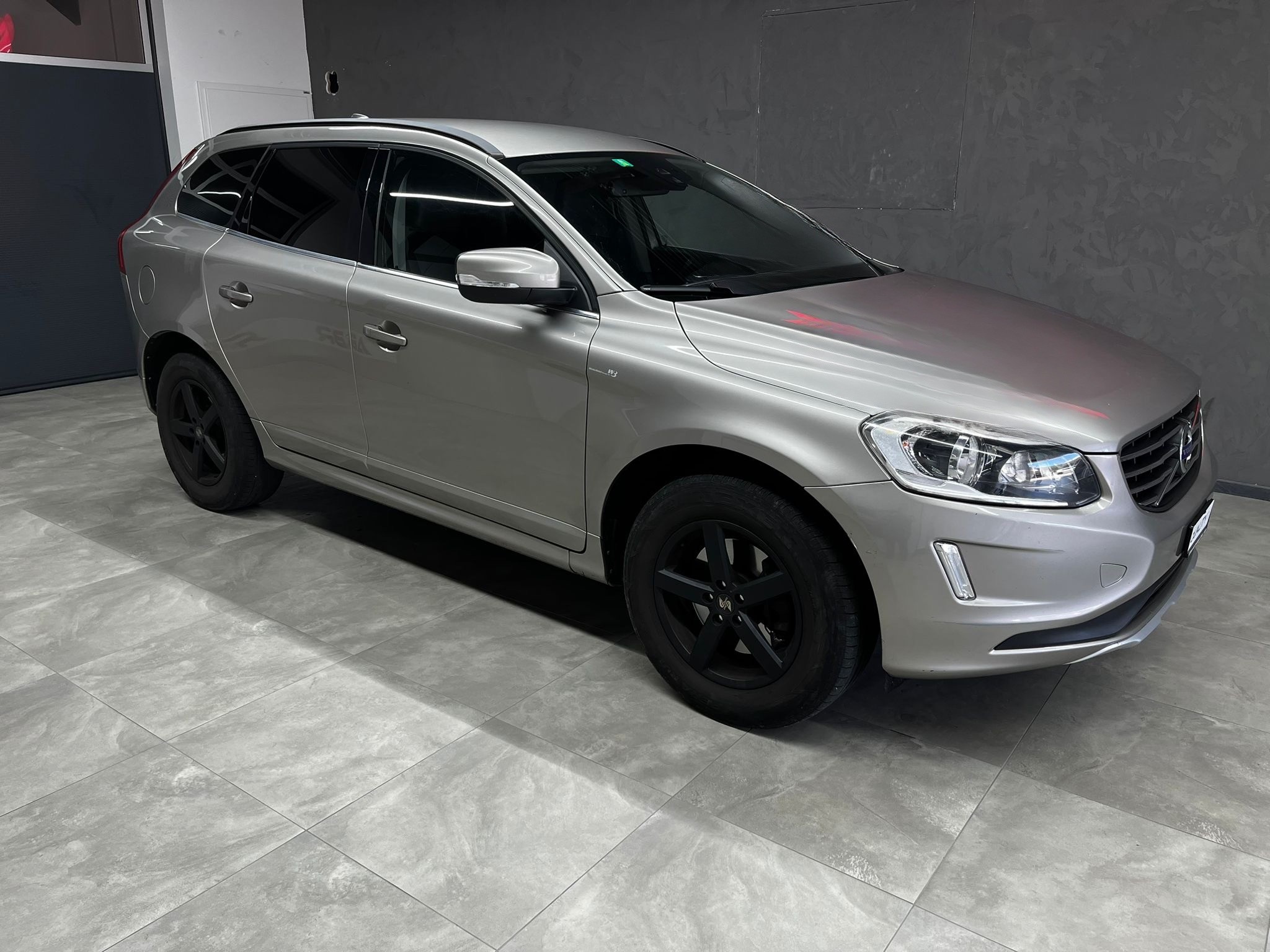 VOLVO XC60 D5 AWD Summum Geartronic