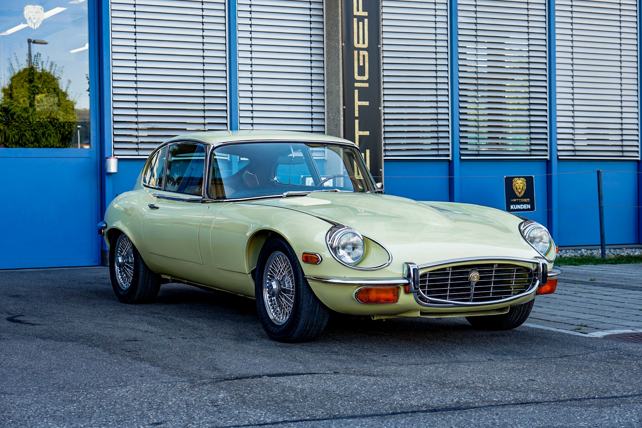 JAGUAR E-Type V12 2+2 III