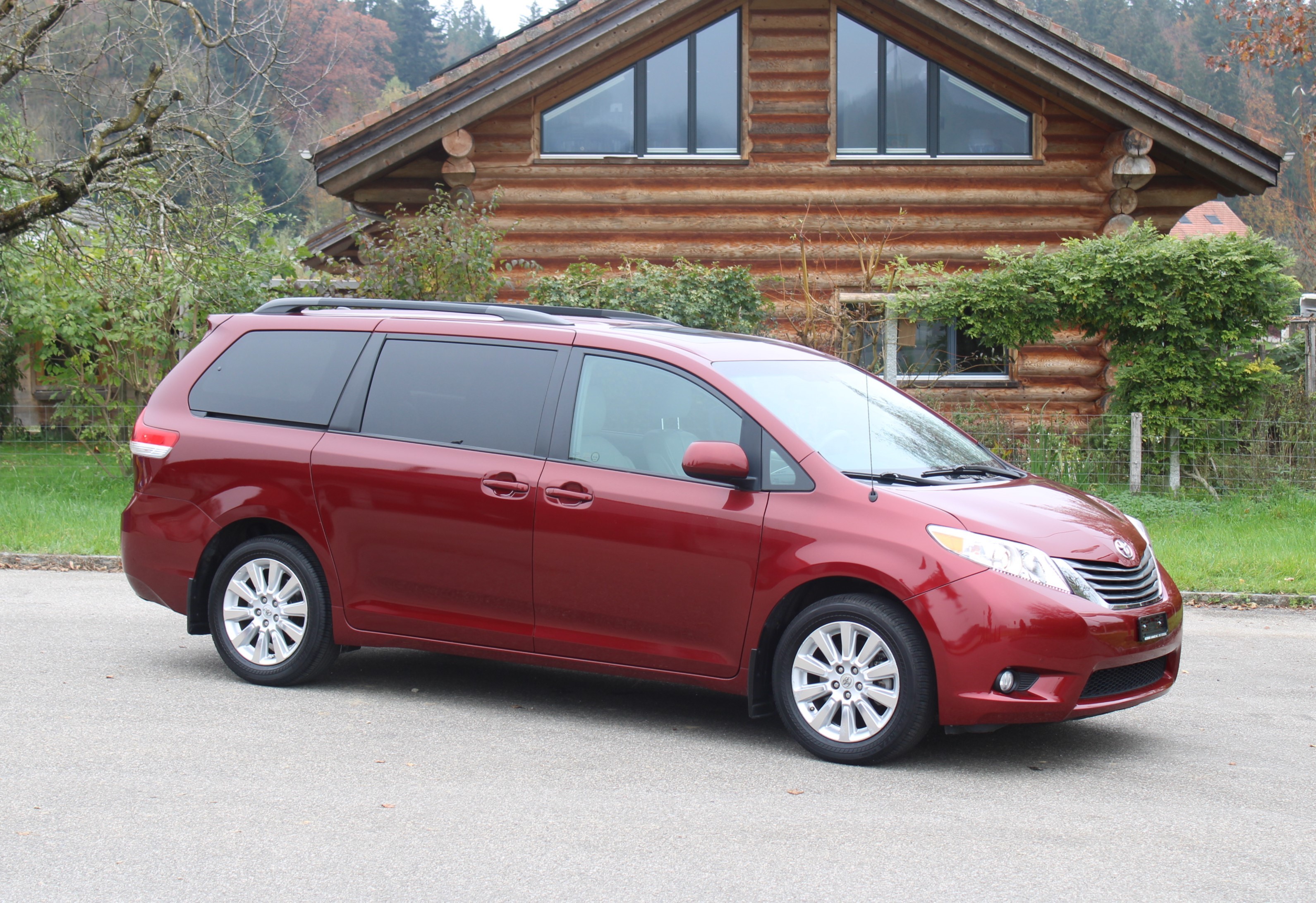 TOYOTA Sienna 3.5 A 4WD