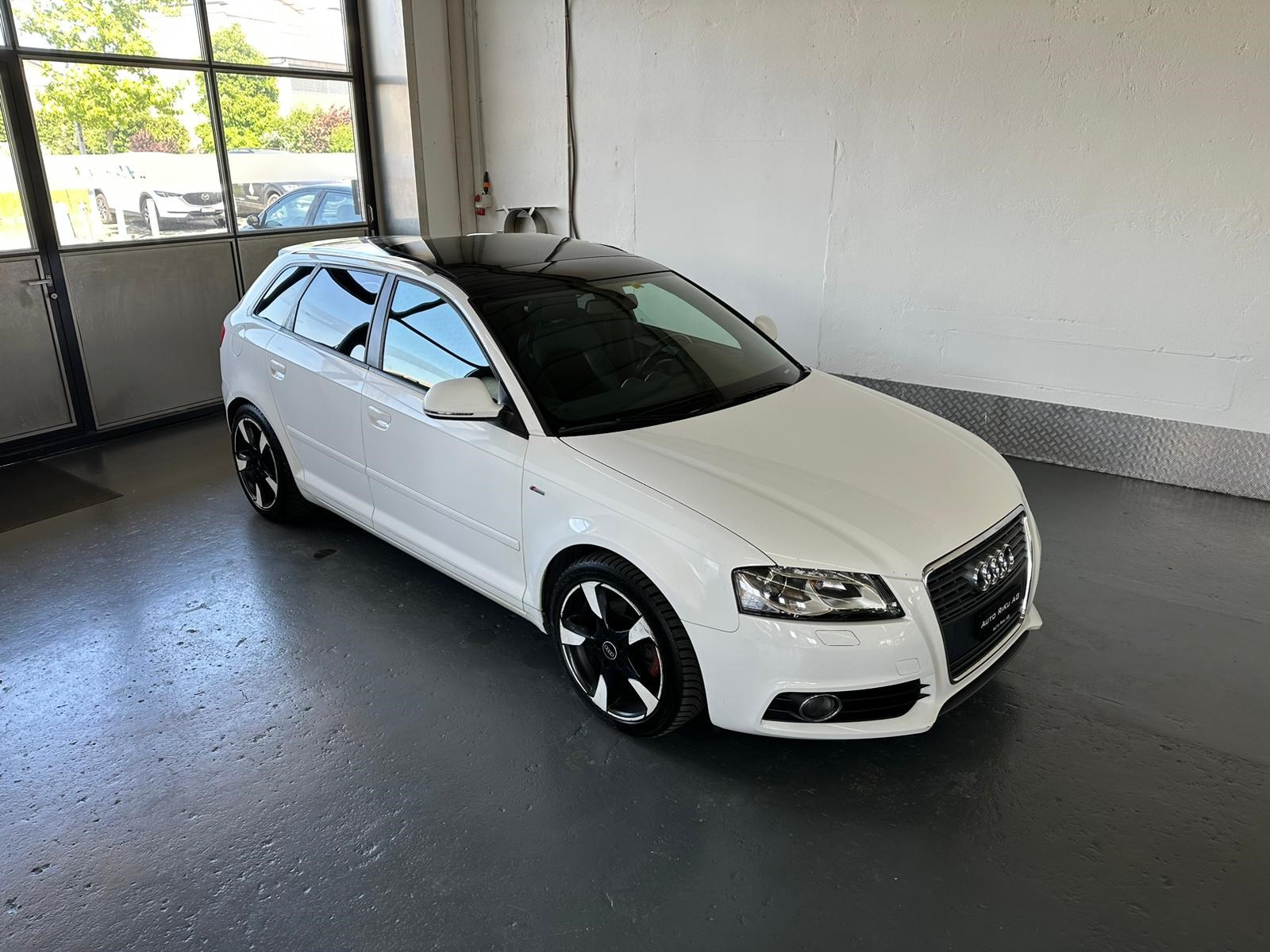 AUDI A3 Sportback 1.8 TFSI Attraction S-tronic