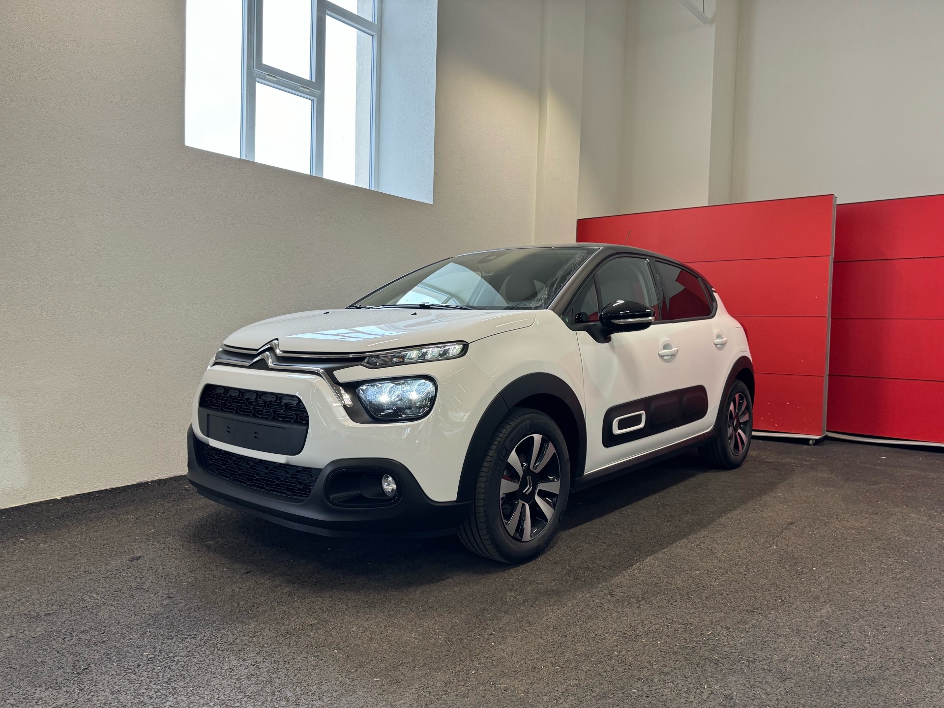 CITROEN C3 1.2i PT Swiss Ed. EAT6