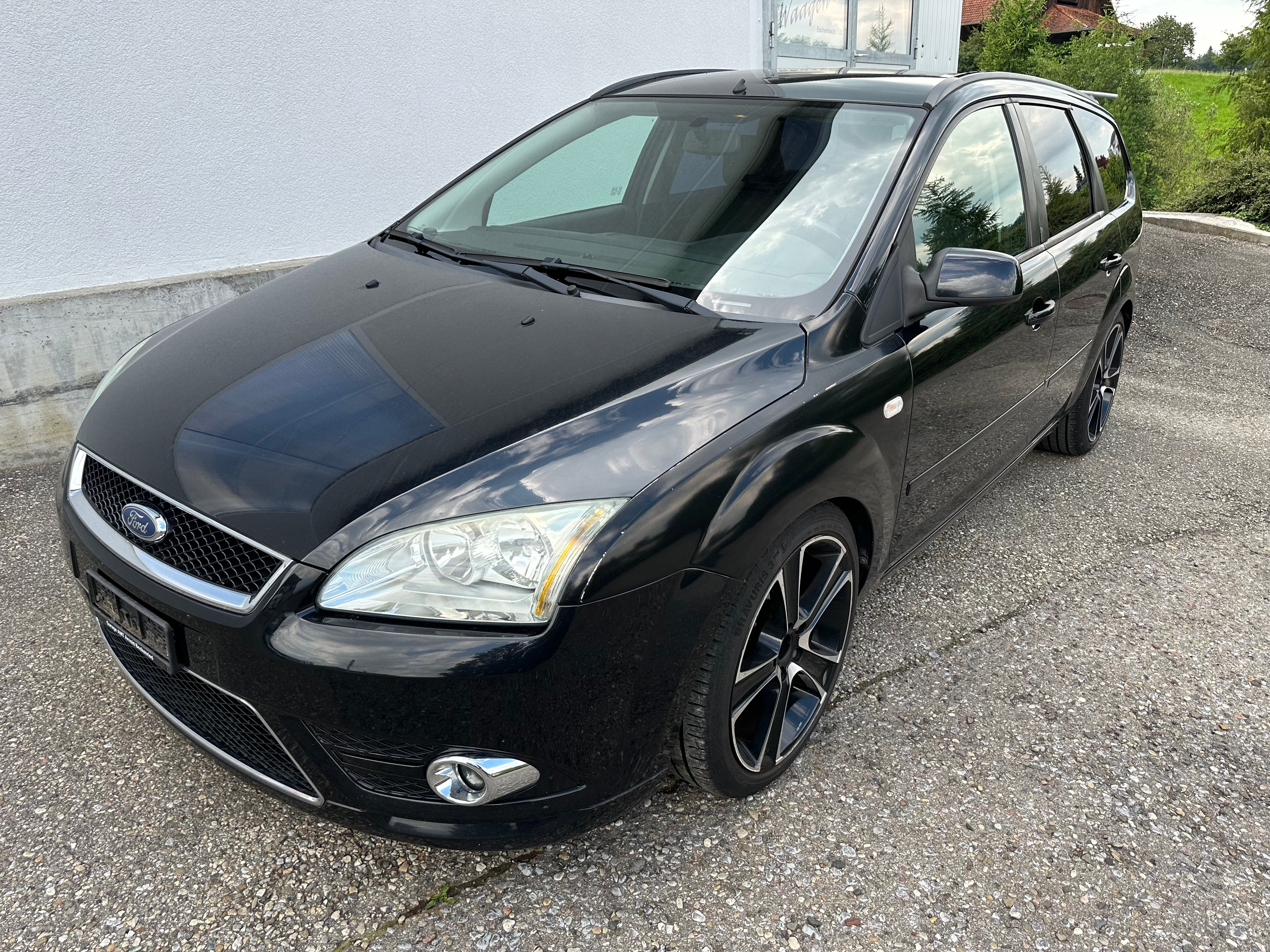 FORD Focus 1.8i Carving